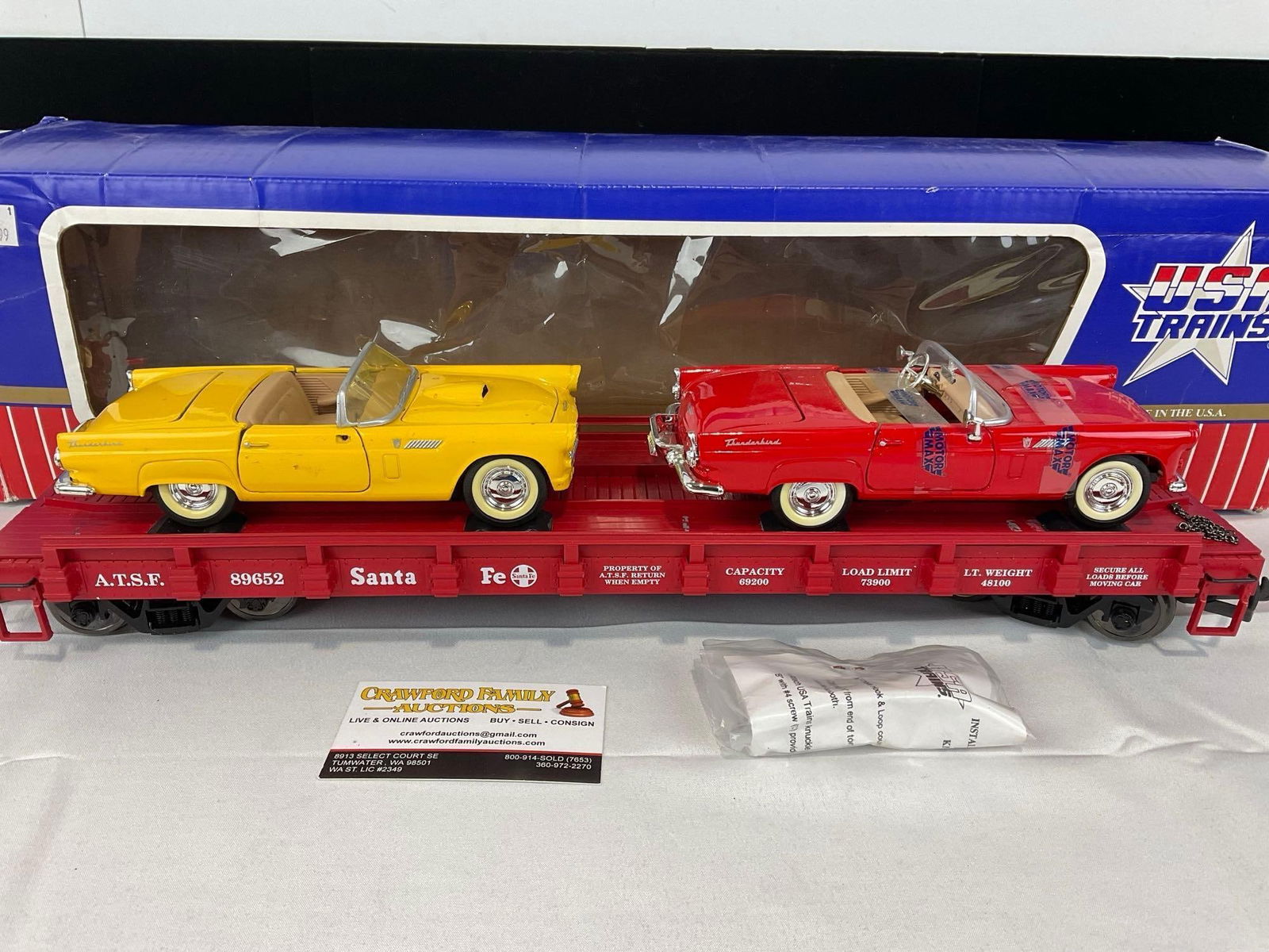 G Scale Model Train Car, USA Trains, Santa Fe Flat Car #89652 w/2 Car Models, in box: Appears to be in fair to good shape. The piece measures approx 7h x 24w x 9d inches. See pics. E-5560 