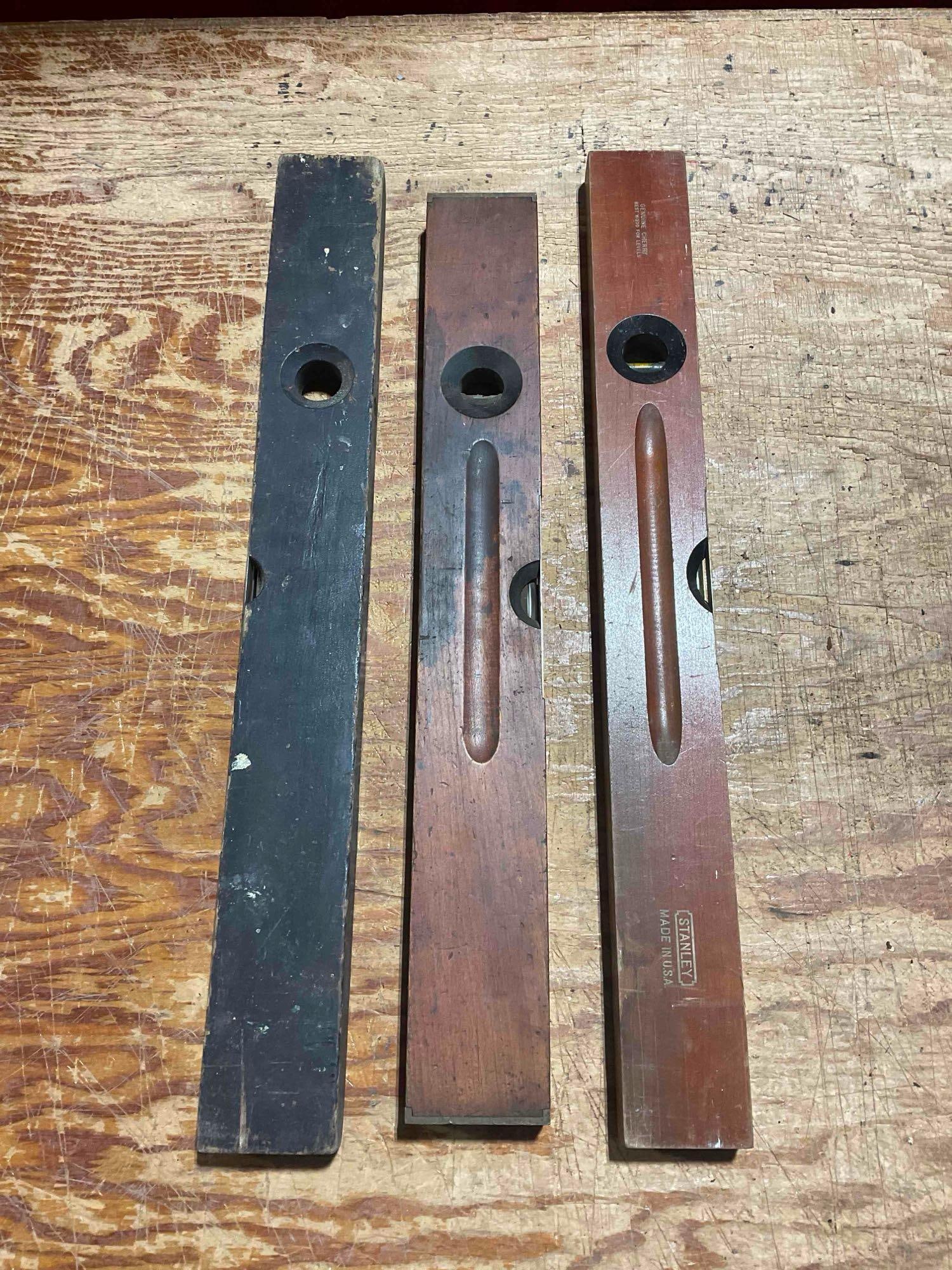 A collection of 3x Vintage Bubble Levels 2x Stanley Brand and 1x Keystone Tool Brand - 2