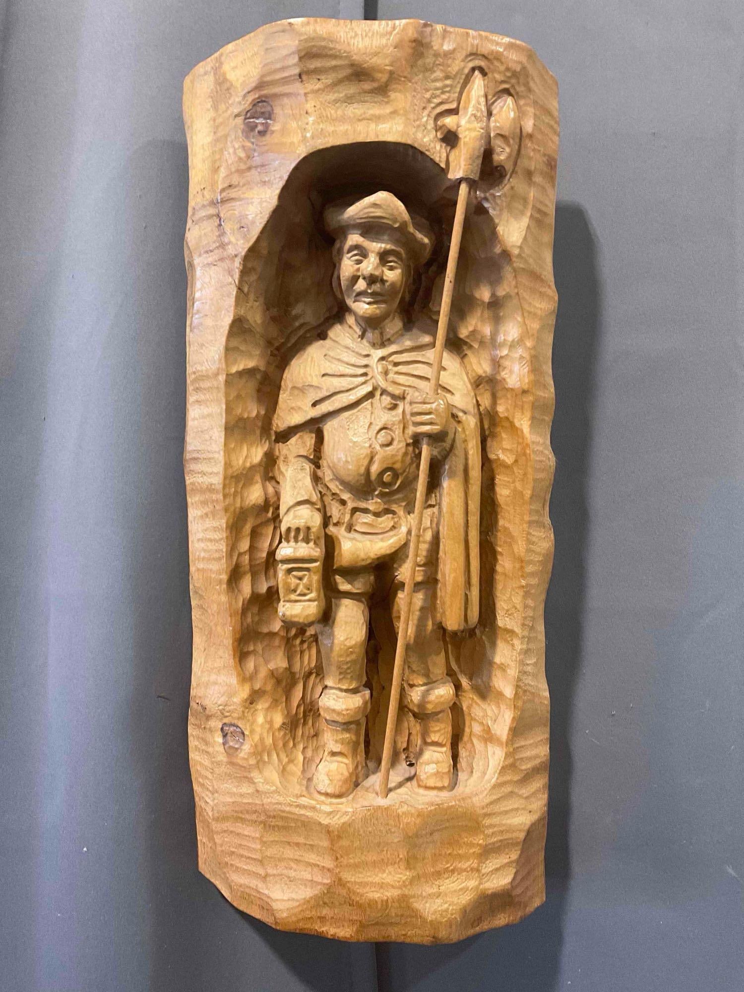 Vintage Carved Wood Wall Hanging Art Piece feat. German Night Watchman. Excellent Condition.: Vintage Carved Wood Wall Hanging Art Piece feat. German Night Watchman. Excellent Condition. Unsigned. Measures 8" x 17" x 3" DM-5520 