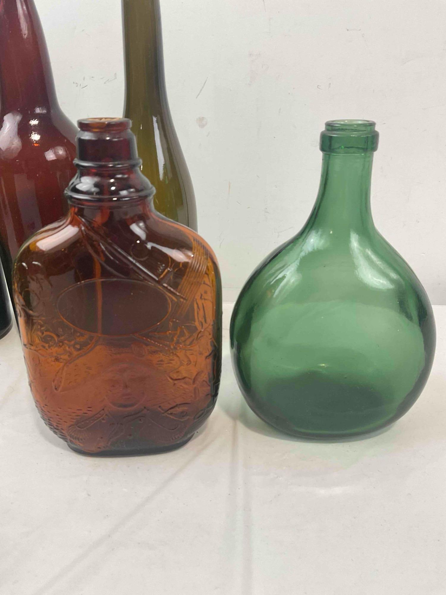 9 pcs Vintage Glass Bottle Collection, incl. Fletcher & Holt, St. Peter's Brewery. Excellent Cond. - 9