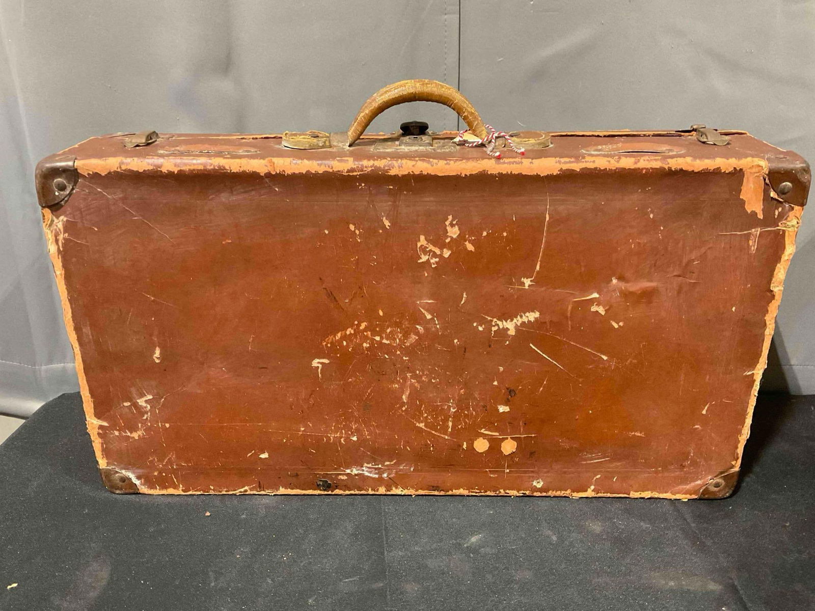 3 pcs Vintage Suitcases, incl. Beige, Gray & Brown. Good Condition. See pics. - 11