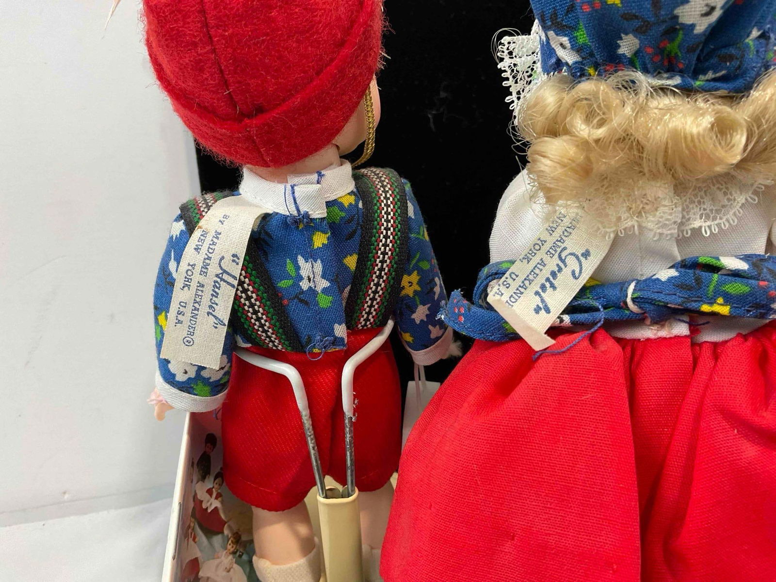 4 pcs Vintage Madame Alexander Porcelain Dolls w/ Stands, incl. Hansel & Gretel, & 2x Tyrolean. - 7