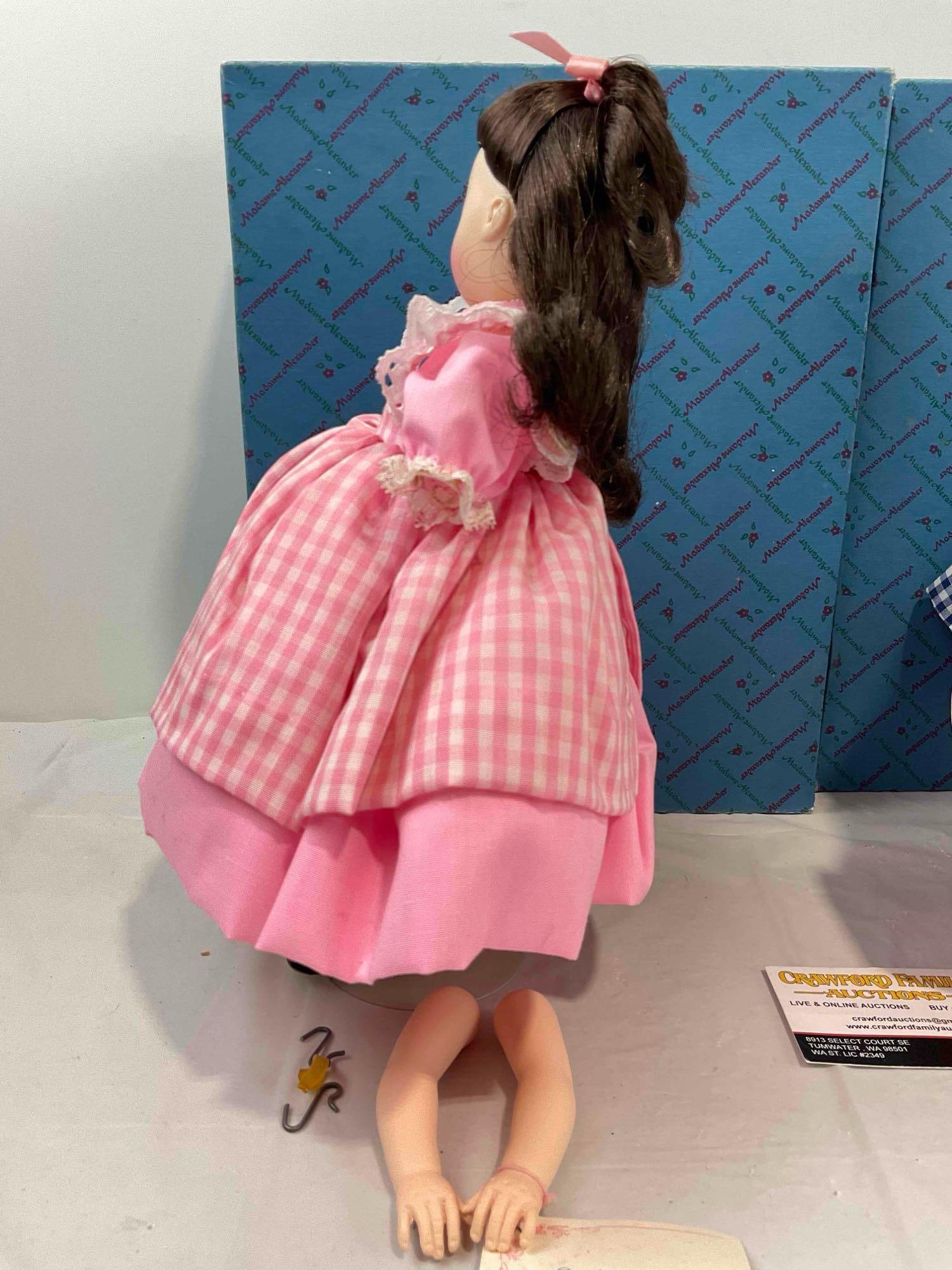 2 pcs Vintage Madame Alexander Porcelain Dolls in Original Boxes, incl. 1321 Beth & 1322 Joe. - 5