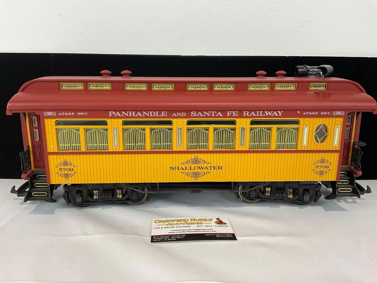 Model Cable Car, G Scale, Panhandle & Santa Fe Railway #5709 Shallowater Passenger Car, 9x20x9 inch: Similar train in lot #6 & 10. No box included. Appears to be in good shape. The piece measures approx 9h x 20w x 9d inches. See pics. E-5560 