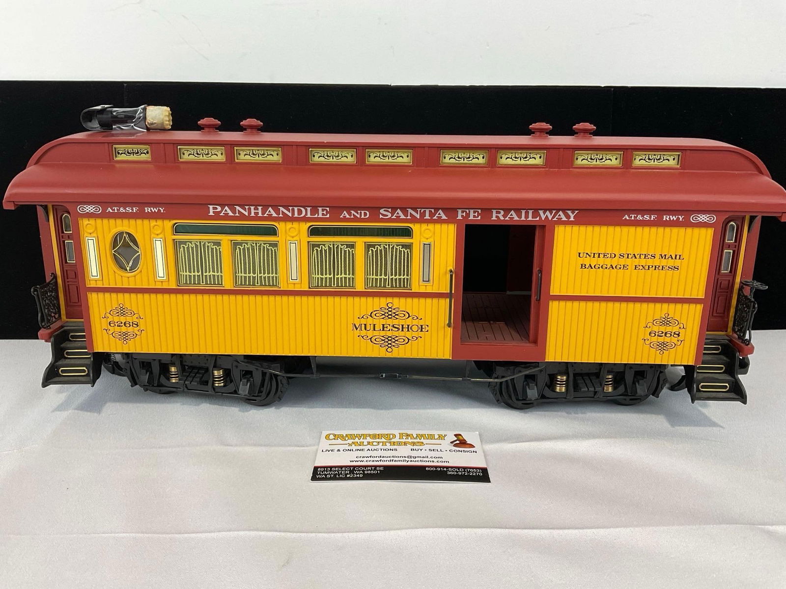 Model Cable Car, G Scale, Panhandle & Santa Fe Railway #5709 Shallowater Passenger Car, 9x20x9 inch: Similar to the lots 6 & 8. No box included. Appears to be in good shape. The piece measures approx 9h x 20w x 9d inches. See pics. E-5560 