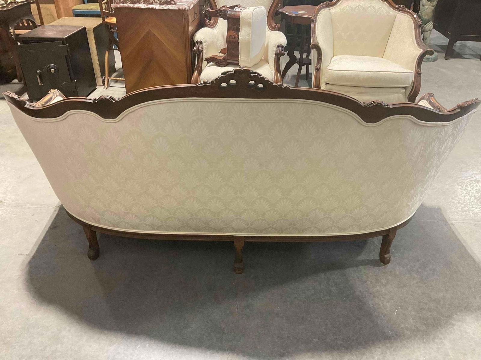 Vintage/ Antique Louis XV Style 3-Seat Couch w/ Beautiful Ivory Scalloped Fabric. Excellent Cond. - 7