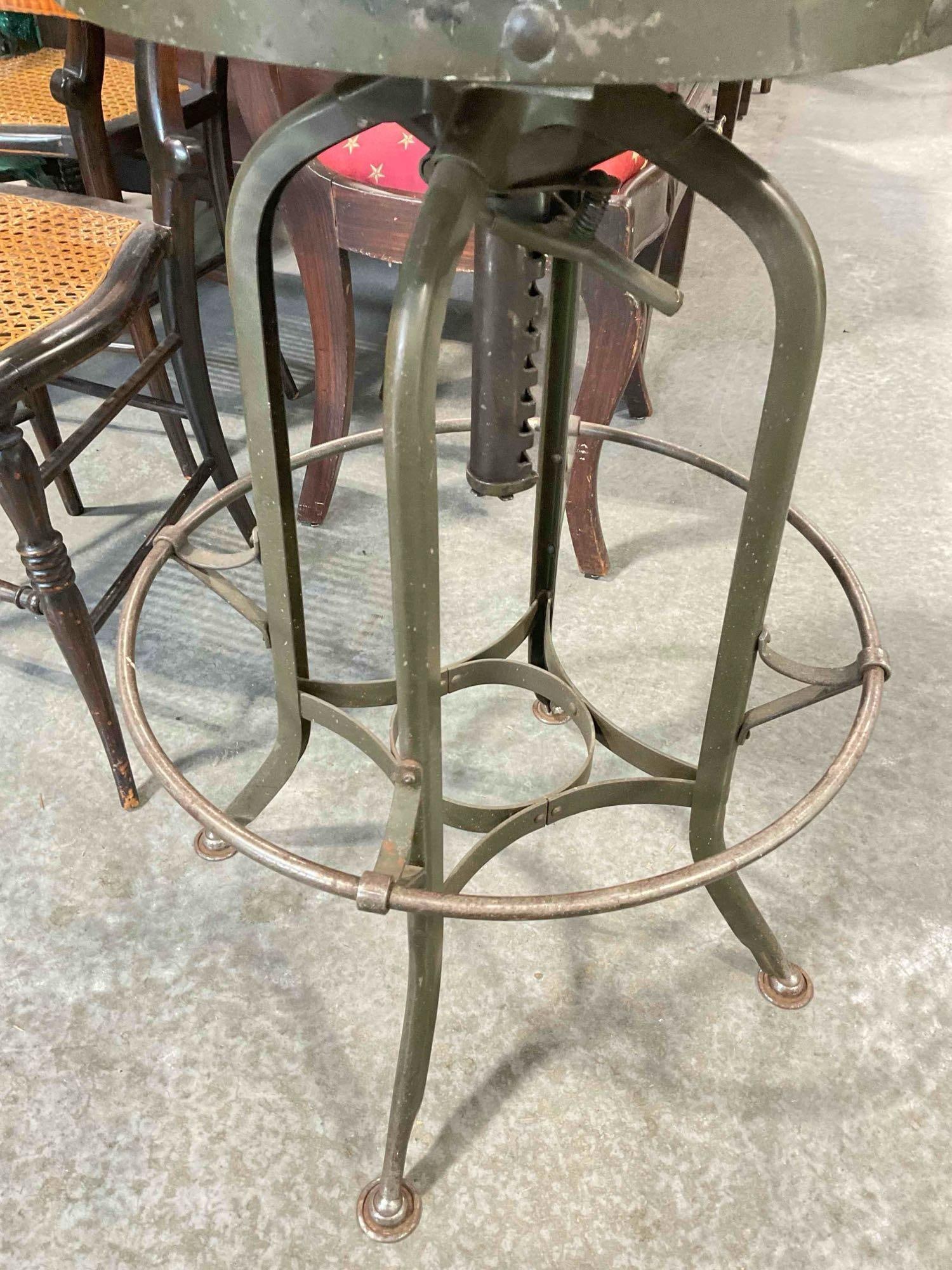 Vintage Toledo Metal Furniture Co. Industrial Oak & Steel Adjustable Swivel Stool. See pics. - 4