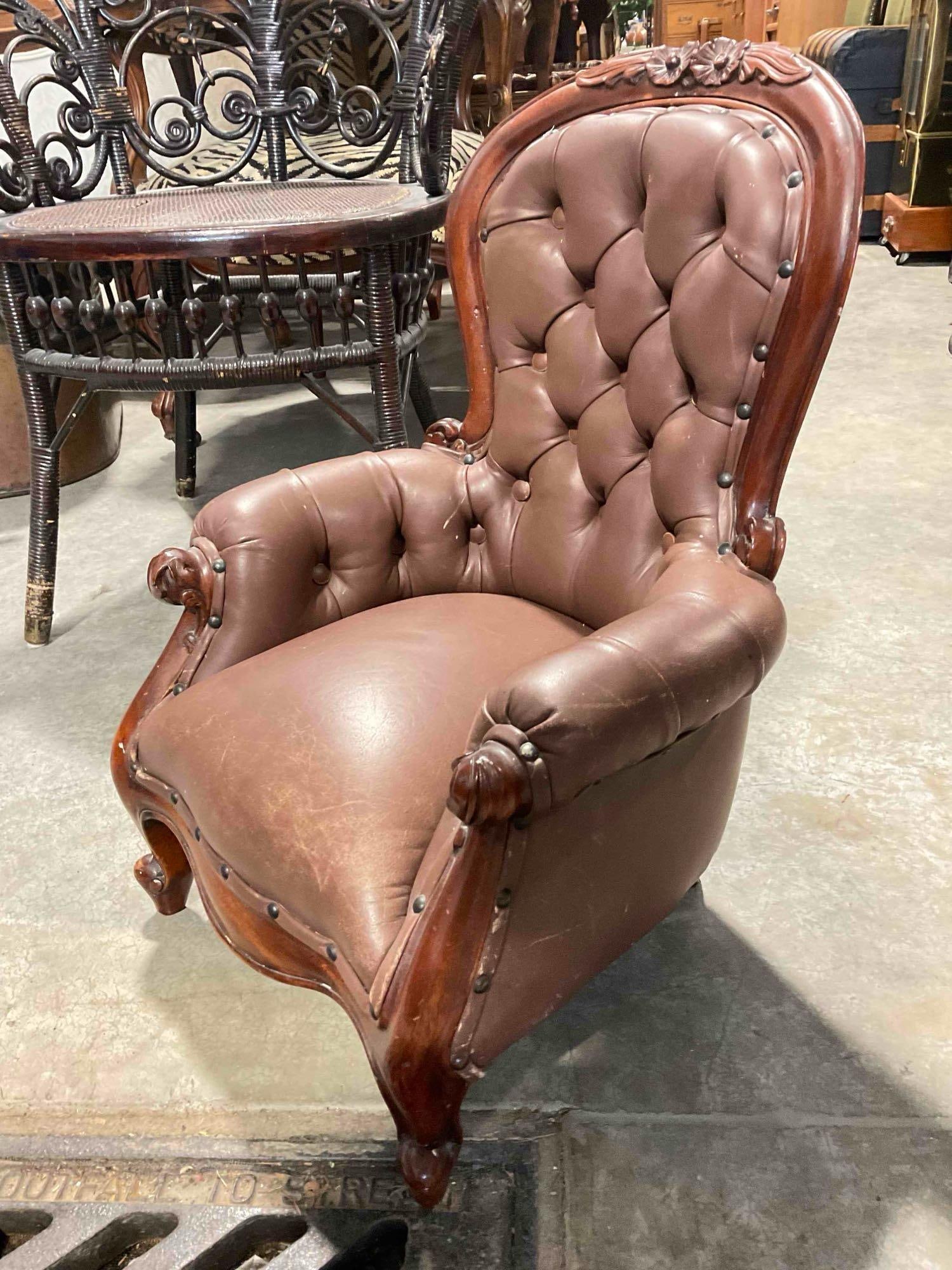 Precious Vintage Wood & Brown Leather Tufted Doll's Armchair. Very Good Condition. See pics. - 2