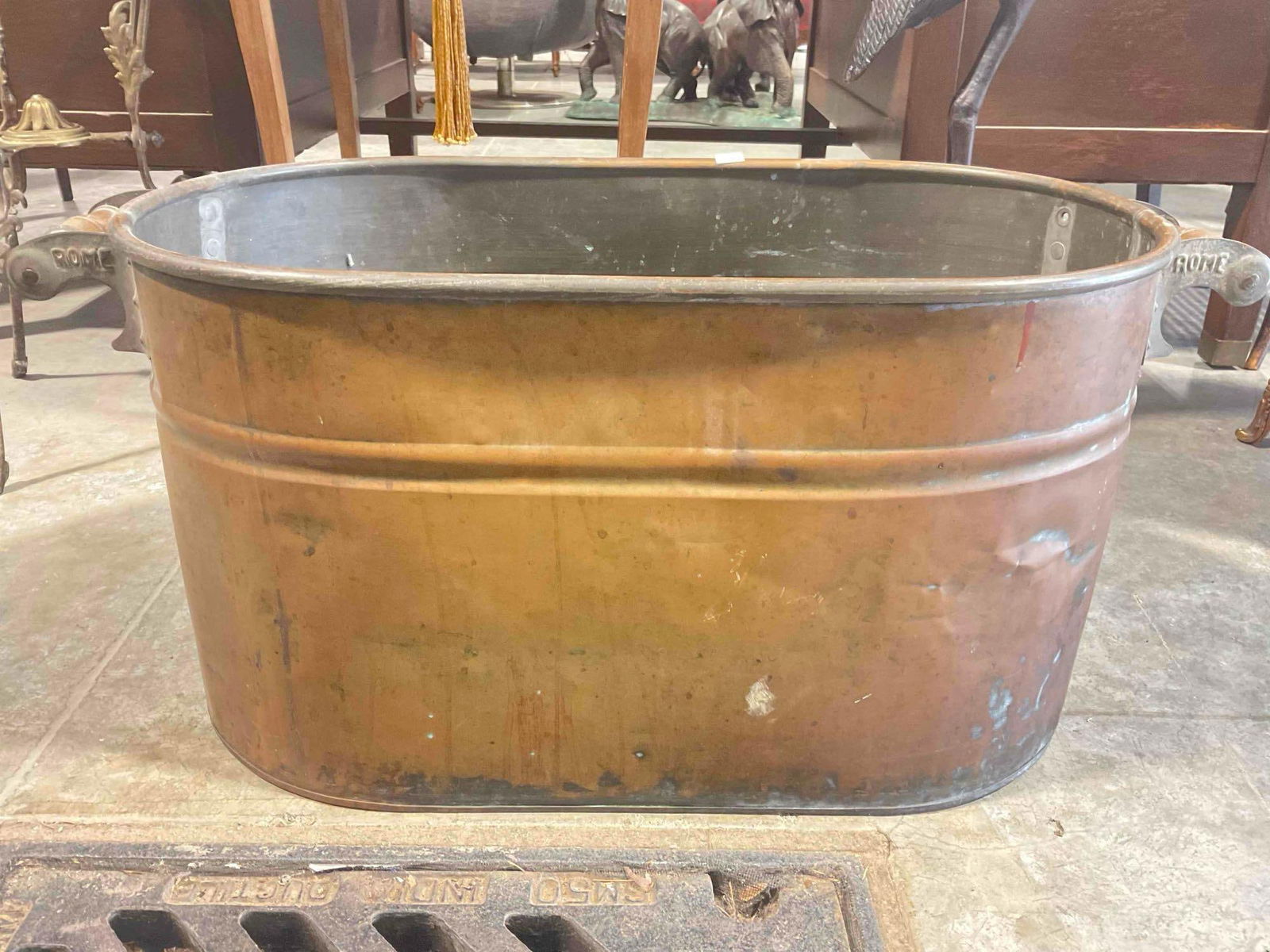 Antique Rome Copper Boiler Wash Basin Tub w/ Nice Patina. Measures 28" x 13" x 13" See pics.: Antique Rome Copper Boiler Wash Basin Tub w/ Nice Patina. Measures 28" x 13" x 13" Minor wear indicative of age, condition is otherwise very good. DM-5520 *Freight Required if shipped,