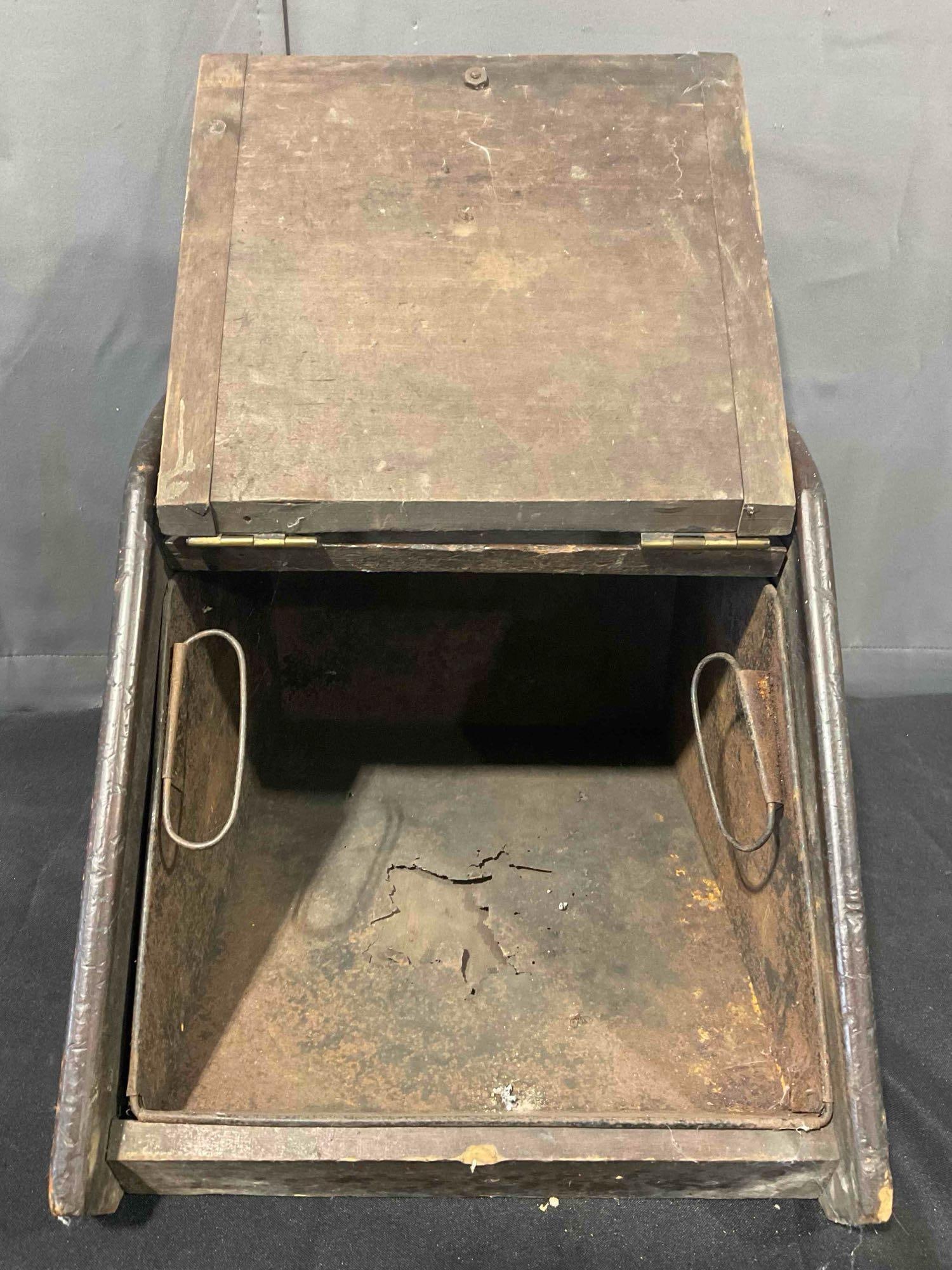 Antique Victorian Mahogany? Wood & Brass Coal Scuttle w/ Ornate Details. Good Condition. - 6