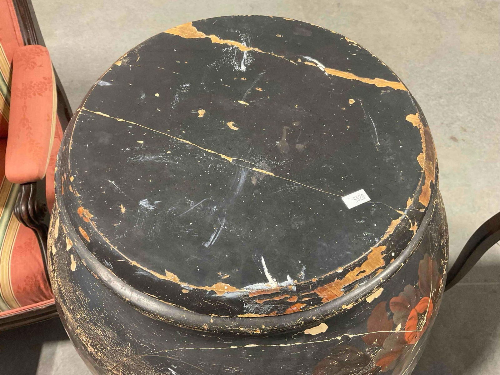 Antique Large Asian Black Painted Ceramic Vase w/ Wooden Lid & Red Floral Motif. See pics. - 5