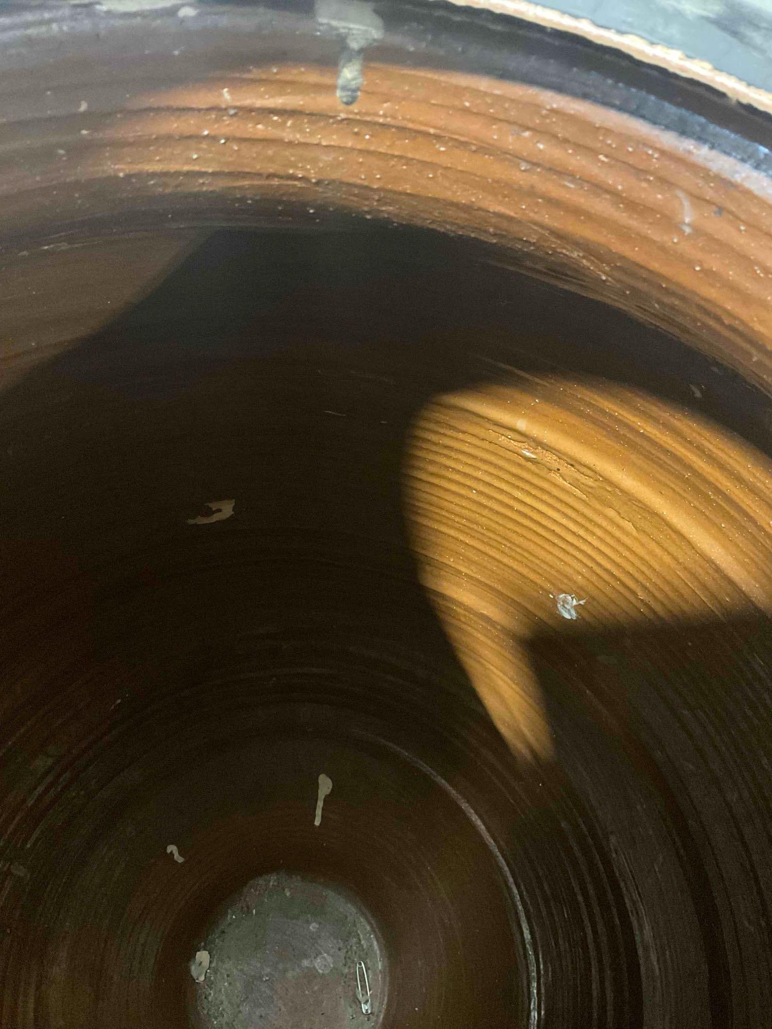 Antique Large Asian Black Painted Ceramic Vase w/ Wooden Lid & Red Floral Motif. See pics. - 7