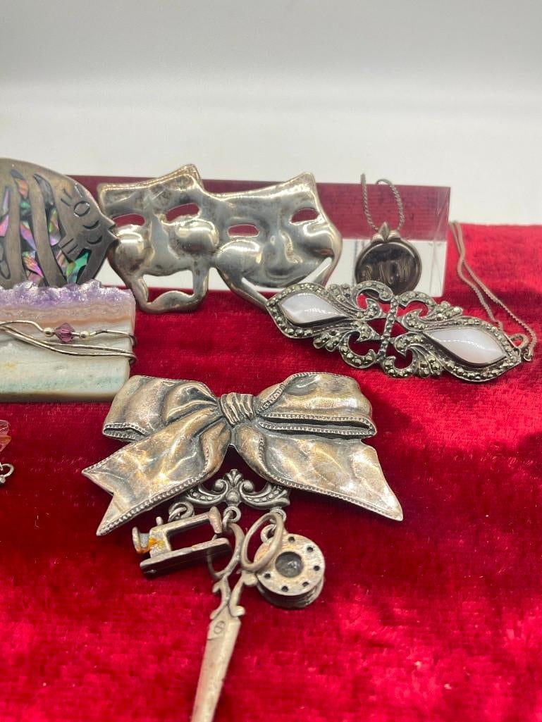 Collection of 5 Antique & Vintage Sterling silver brooches & necklace w/ inscribed pendant - 3