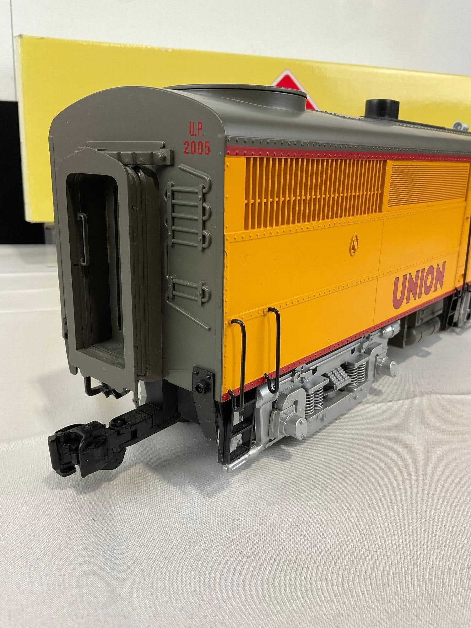 Aristo Craft Diesel Locomotive ALCO FA-1 ART-22005C UP/Union Pacific, #1509A, 9h x 25w x 8d in - 5