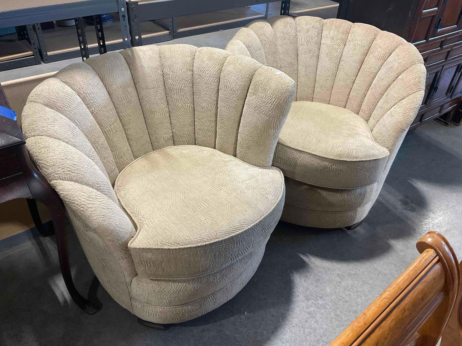 Pair of Vintage Asymmetrical Beige Upholstered Plush Swivel Chairs. Excellent Condition. See pics. - 2