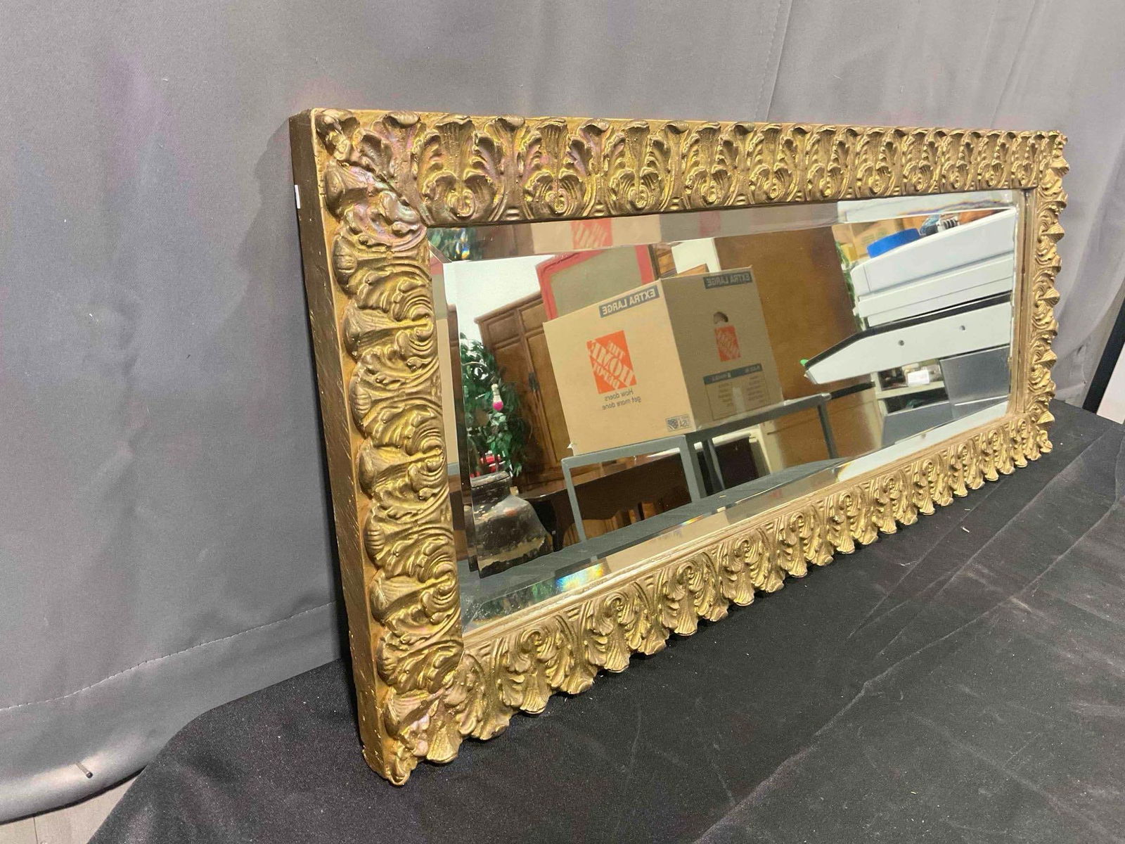 Vintage Rectangular Wall Mirror in Ornate Gold Painted Wooden Frame. Very Good Condition. - 3