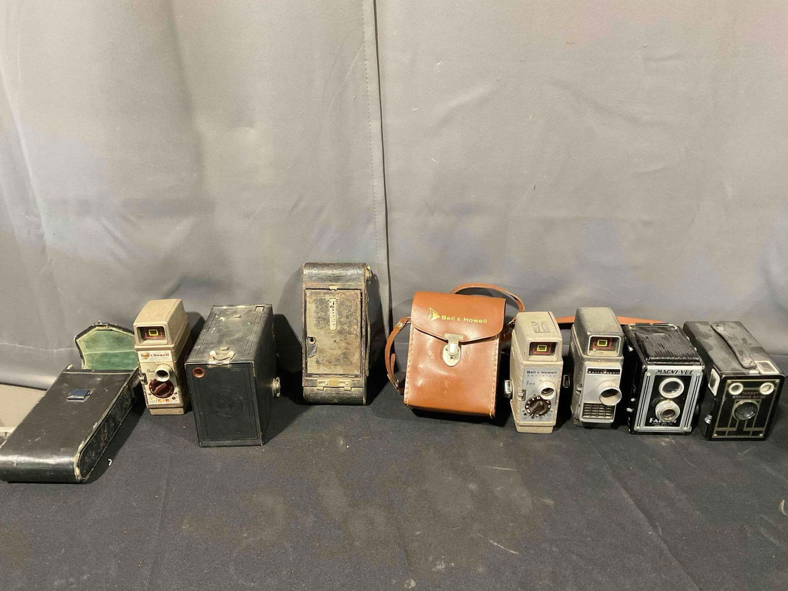 7 pcs Vintage Film Cameras, incl. Bell & Howell 8mm, Target Brownie Six-20 & More! As Is. (1 of 10)