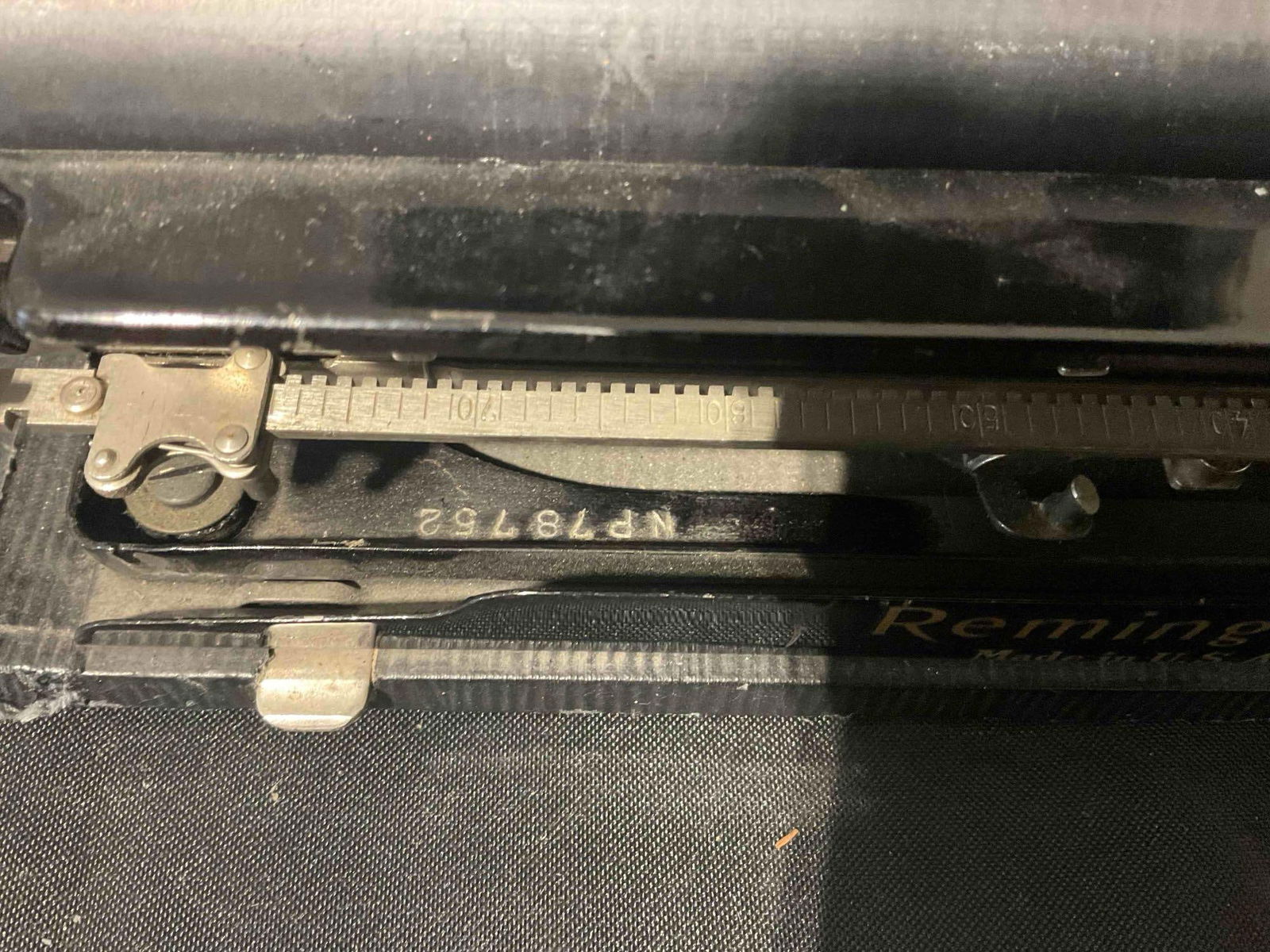 Antique Remington Portable Typewriter Number NP78752. Fair to Good Condition. See pics. - 6