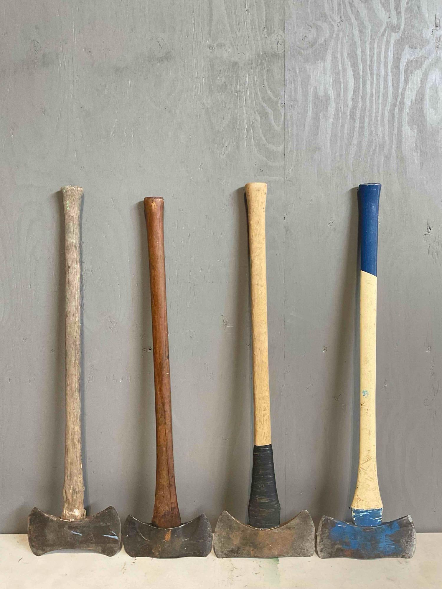 4 pcs Vintage Double Bit Axes, 1x Servess & 3x Unbranded. Good Condition. See pics (1 of 11)
