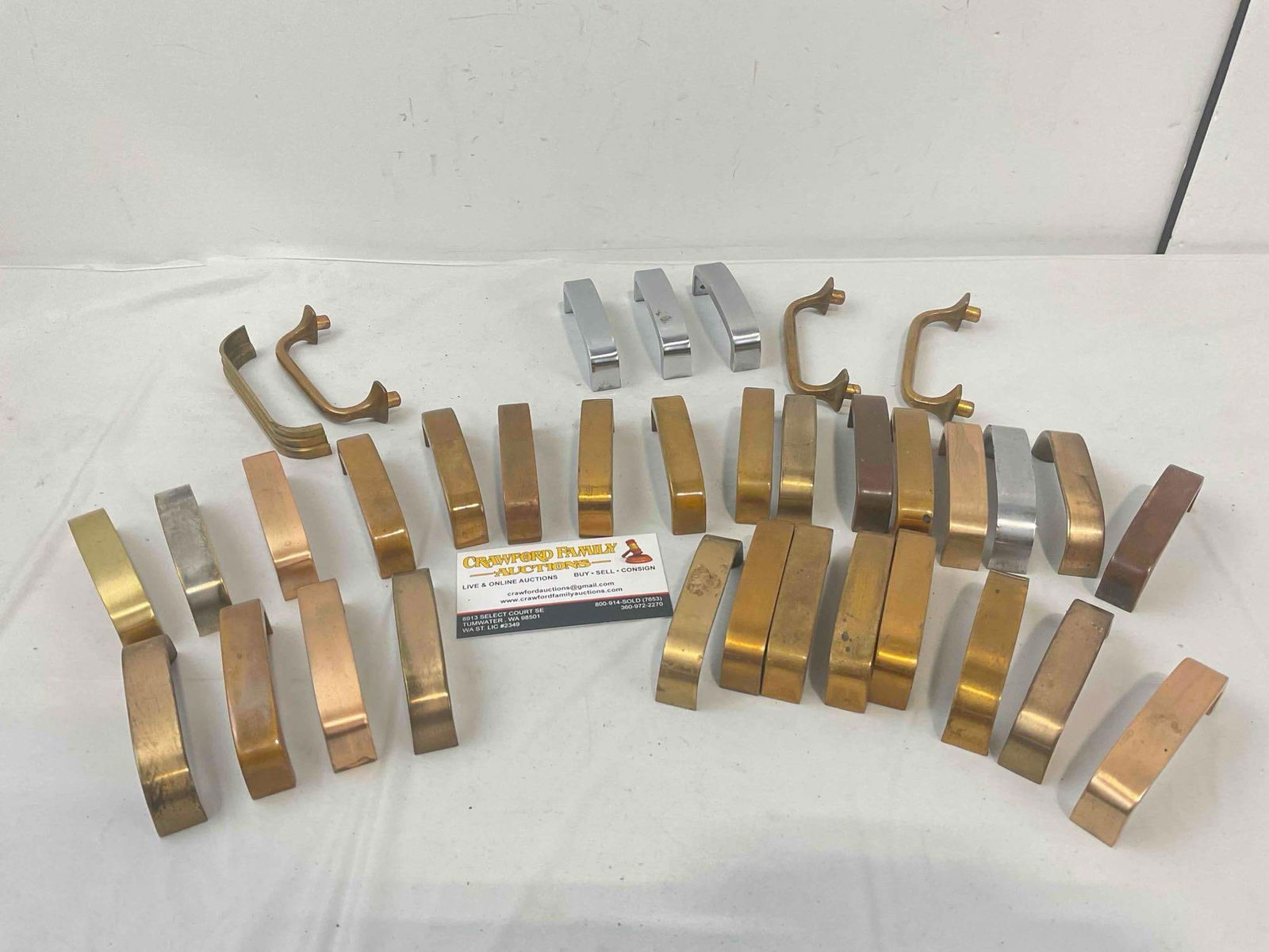 30+ pcs Vintage Metal Drawer Pulls. Largely Brass. Very Good Condition. See pics. (1 of 6)