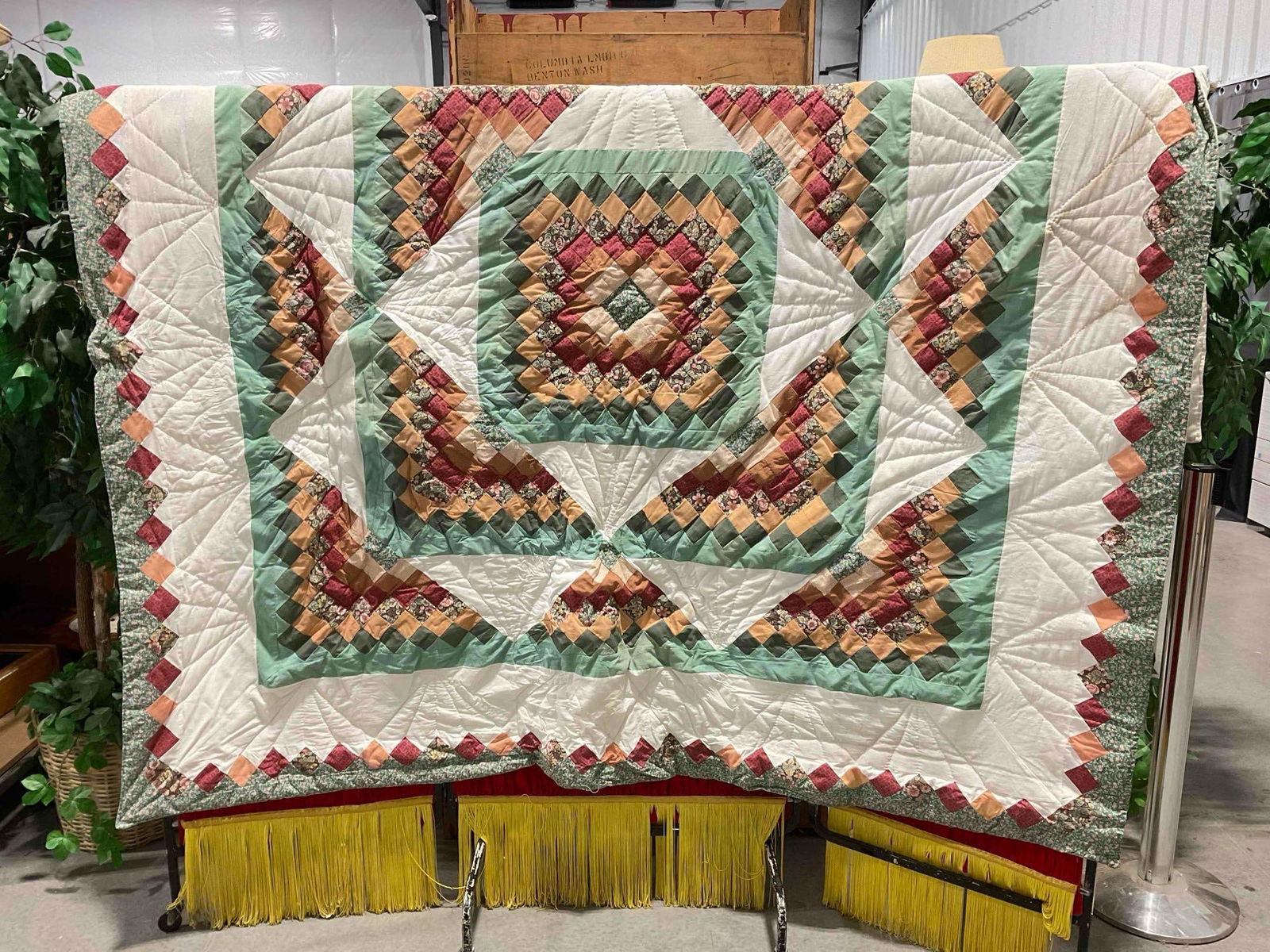 Vintage Machine Quilted Green & White Blanket Bedspread. Measures 78" x 80" See pics. (1 of 7)