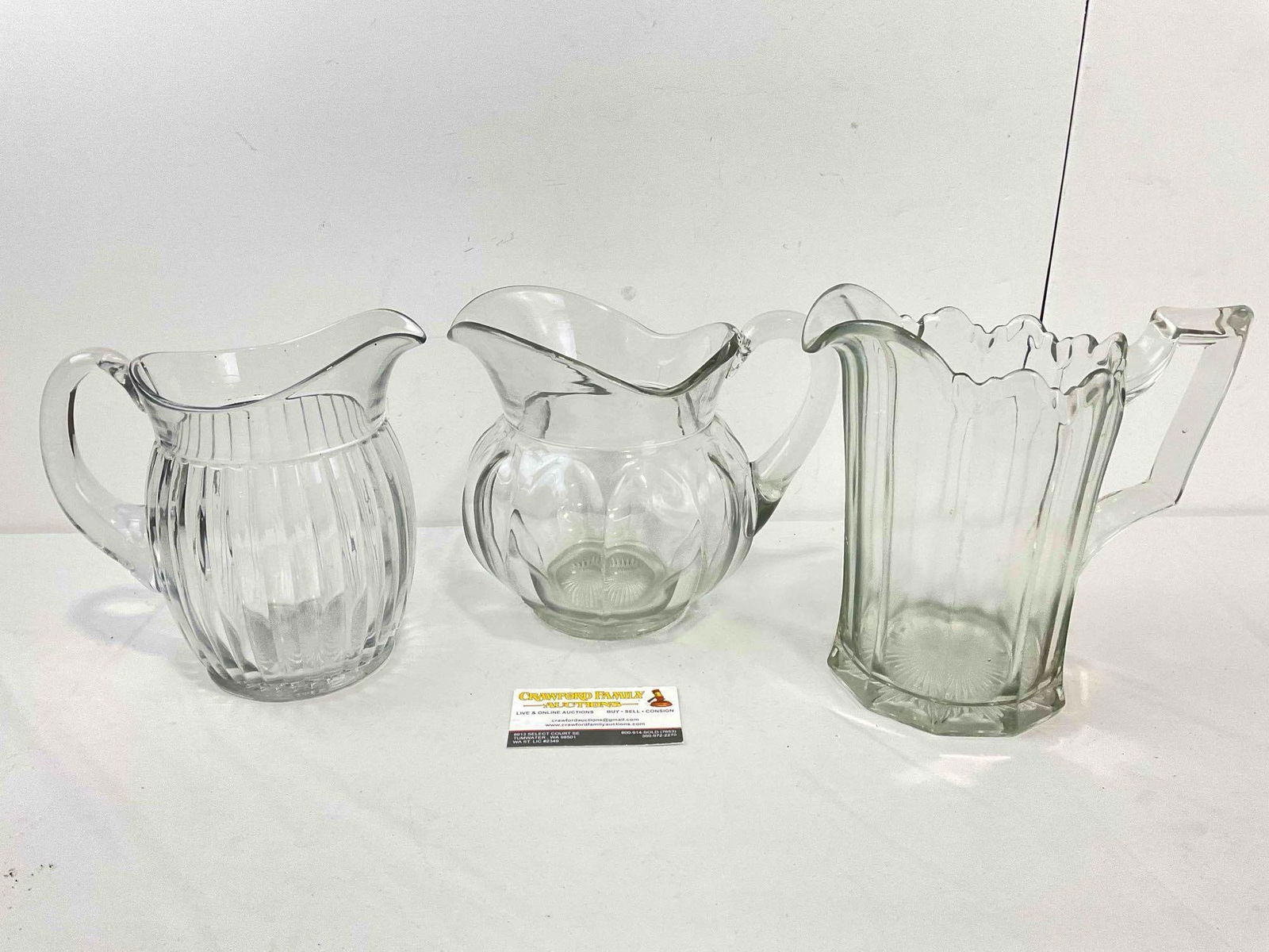 3 pcs Vintage Clear Glass Water Pitchers. Very Good Condition. Measures 9" x 5" x 9" See pics. (1 of 8)