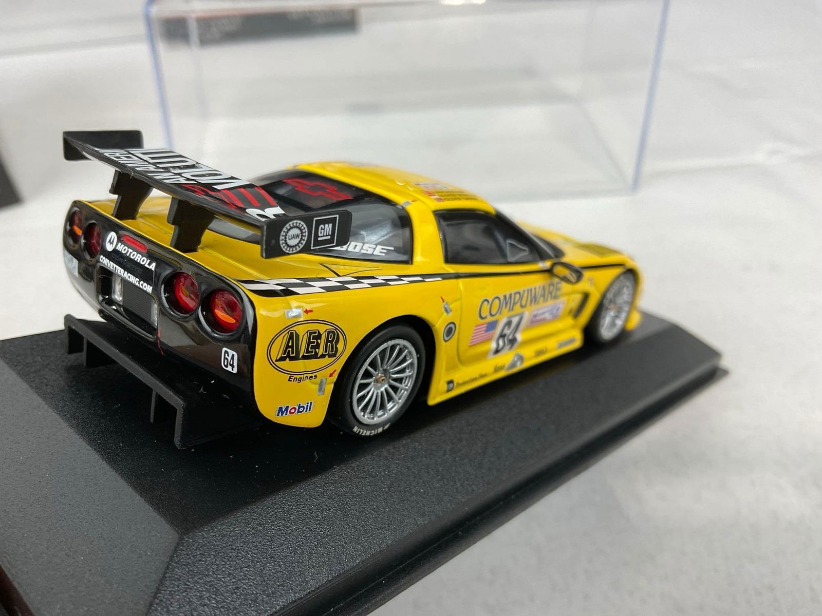 2 Ixo & Minichamps 1/43 Diecast Car Models, 2x 2004 Corvette C5-R, 1 Signed by all 3 drivers - 9