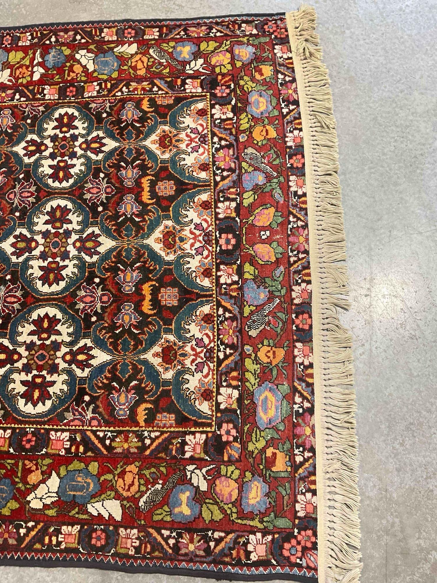 Vintage Persian Bakhtiari Hand Knotted Wool Tapestry Rug w/ Flowers & Birds. Very Good Cond. - 4