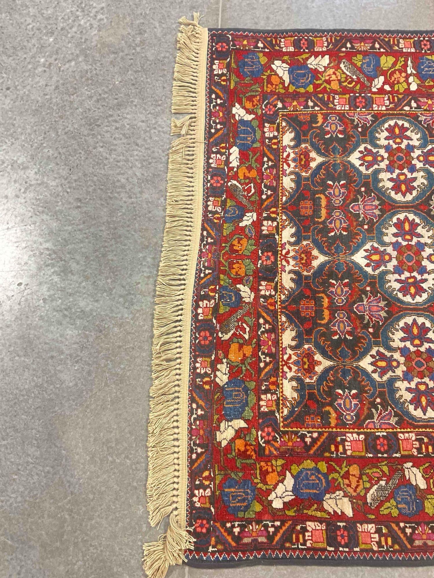 Vintage Persian Bakhtiari Hand Knotted Wool Tapestry Rug w/ Flowers & Birds. Very Good Cond. - 6