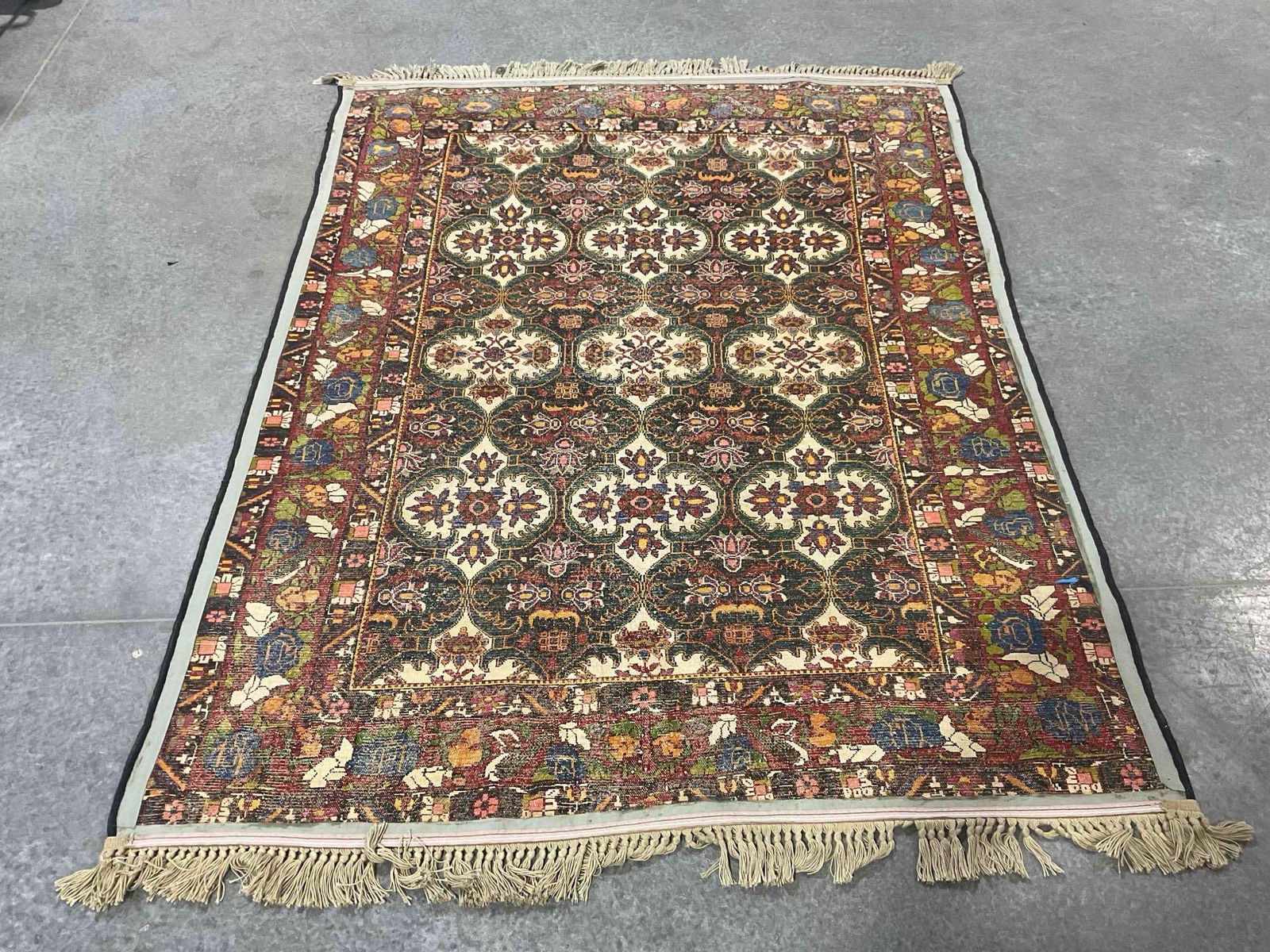 Vintage Persian Bakhtiari Hand Knotted Wool Tapestry Rug w/ Flowers & Birds. Very Good Cond. - 7