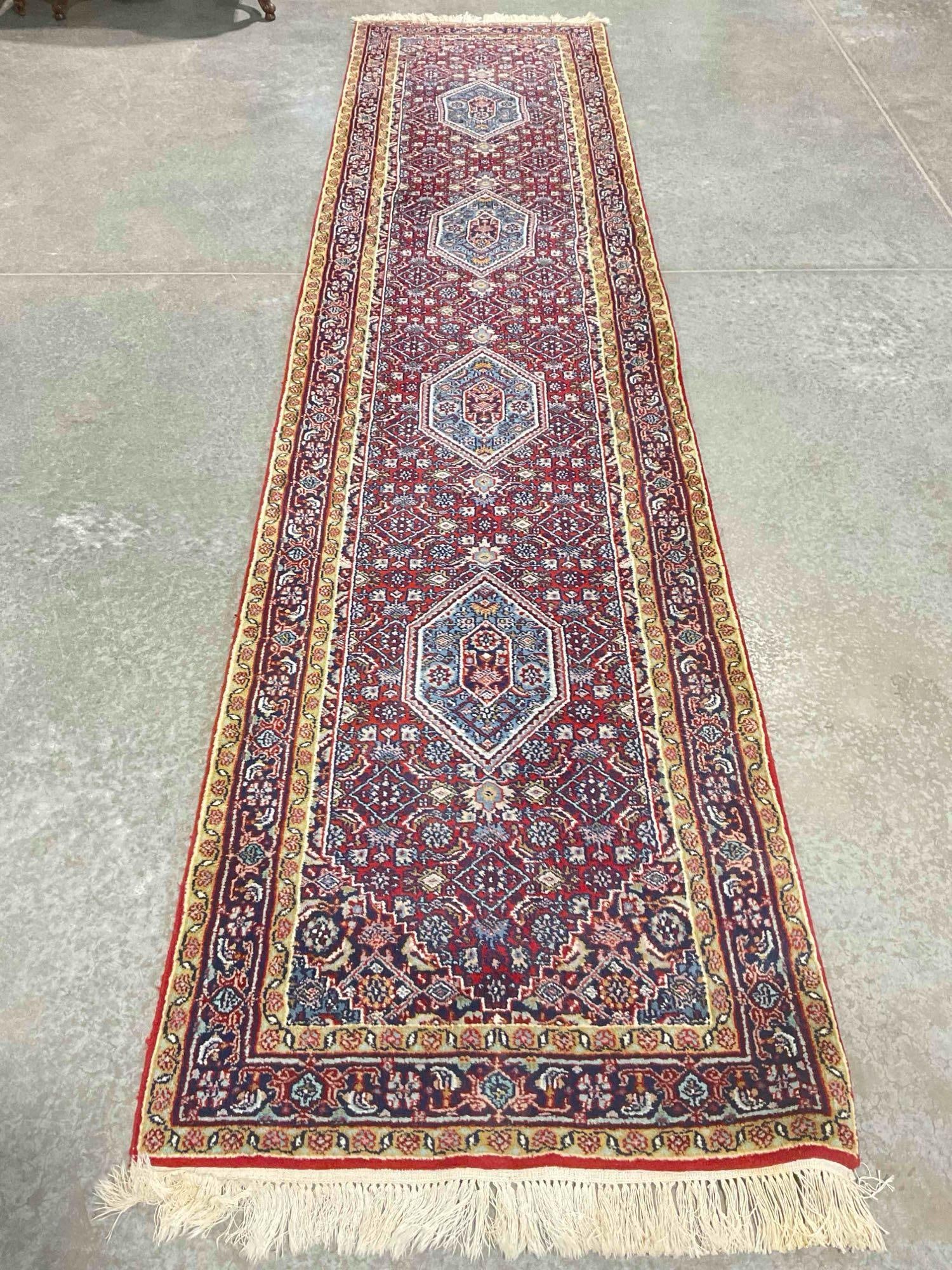 Vintage Persian Bidjar Style Wool Runner Rug w/ Medallion Motif. Excellent Condition. See pics. (1 of 7)