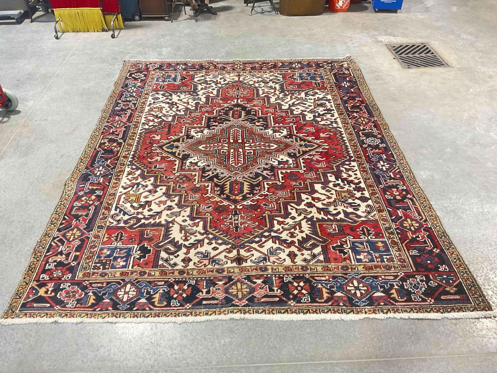 Vintage Persian Heriz Style Hand Knotted Red Wool Tapestry Rug. Very Good Condition. See pics. (1 of 8)