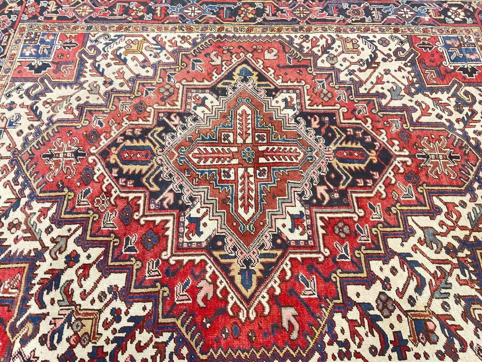 Vintage Persian Heriz Style Hand Knotted Red Wool Tapestry Rug. Very Good Condition. See pics. - 5
