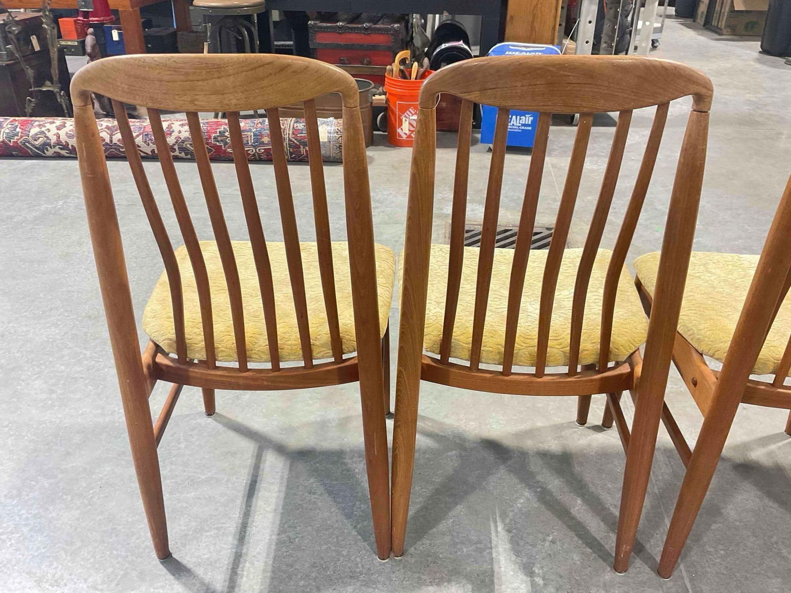 4 pcs Handsome Vintage MCM Benny Linden Teak Dining Chairs. Excellent Condition. See pics. - 4