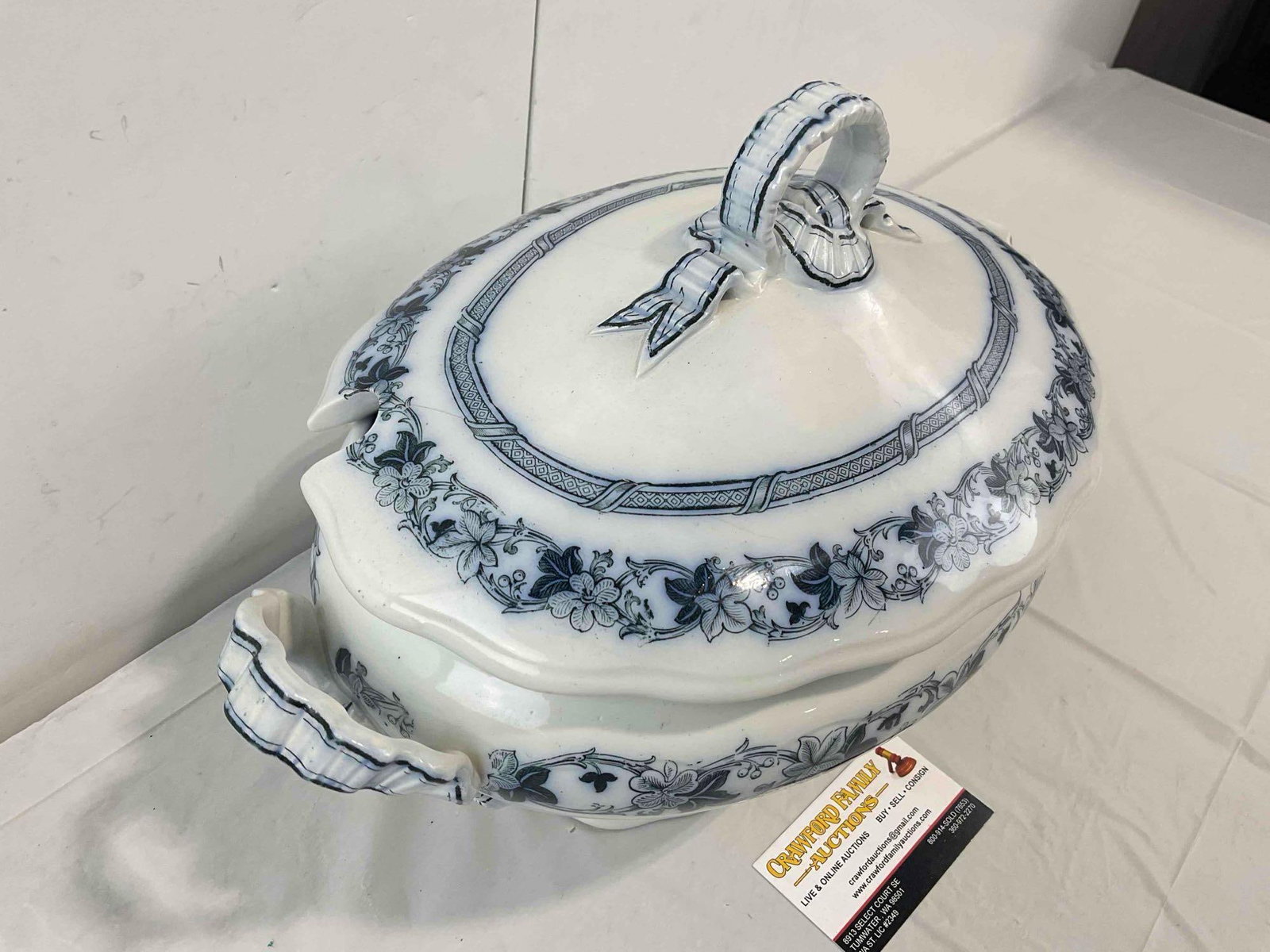 Antique Brown-Westhead, Moore & Co. Blue Flow Style Porcelain Lidded Tureen. See pics. - 3