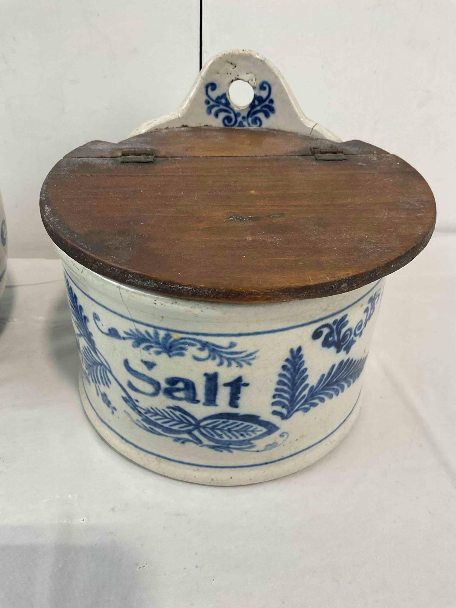 3 pcs Blue & White Ceramic Kitchenware, incl. 2x Salt Cellars & 1x Lidded Jar. Very Good Cond. - 6