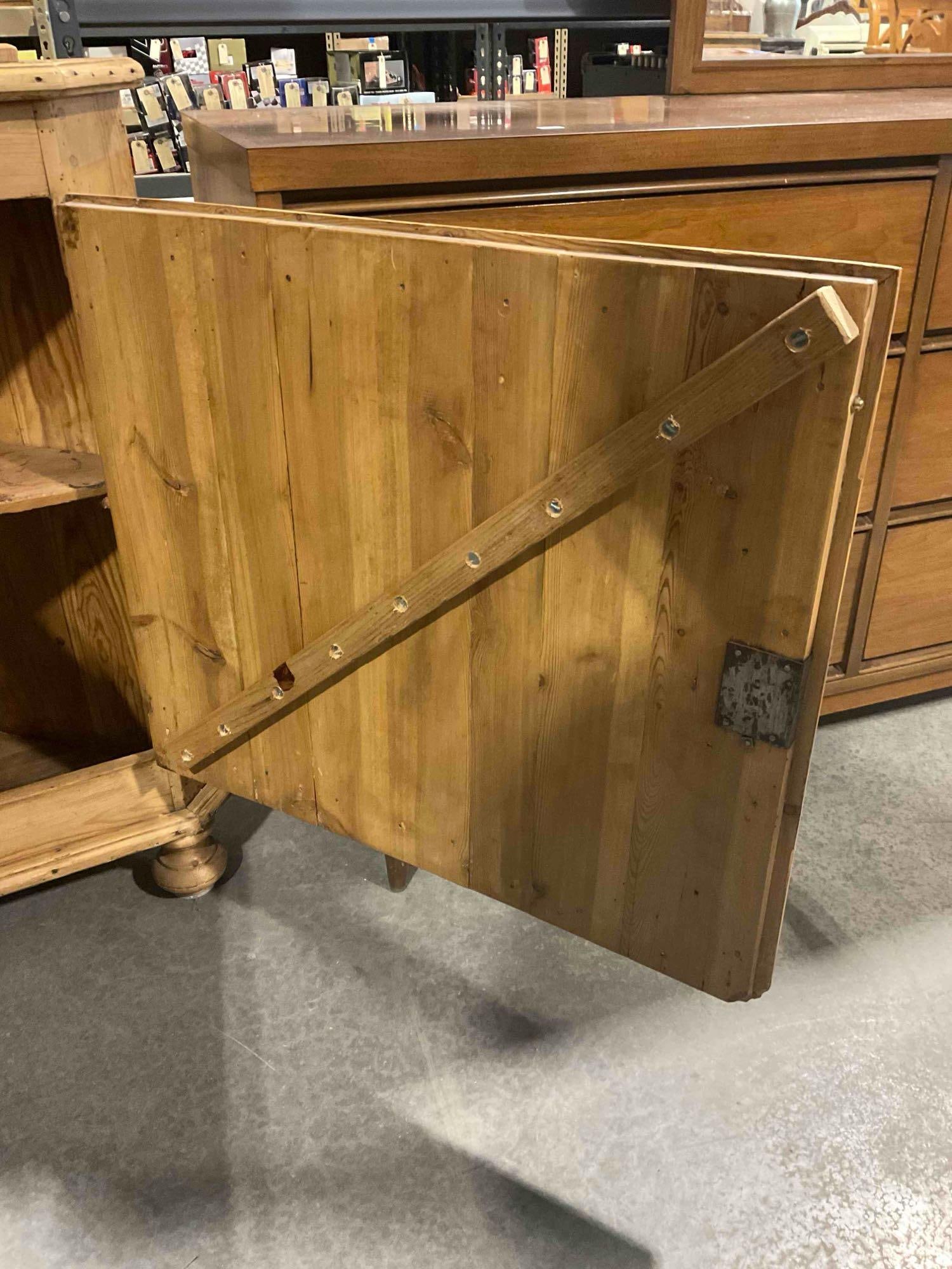 Antique Pine Wood Two-Tier Glass Fronted Corner Cupboard. Excellent Condition. See pics. - 5