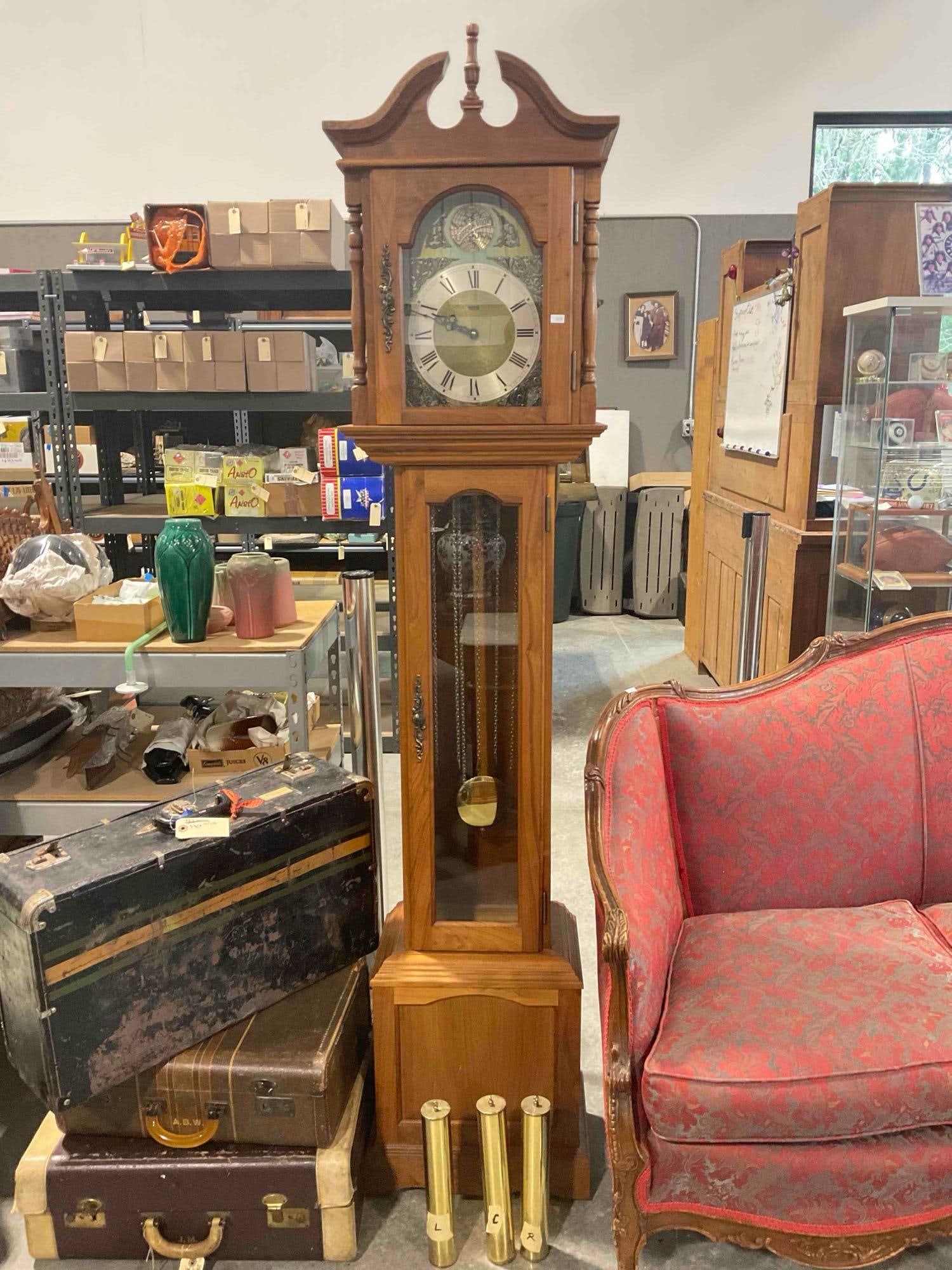 Vintage Emperor Clock Co. Grandfather Clock Model 120 w/ Weights. Excellent Condition. (1 of 7)