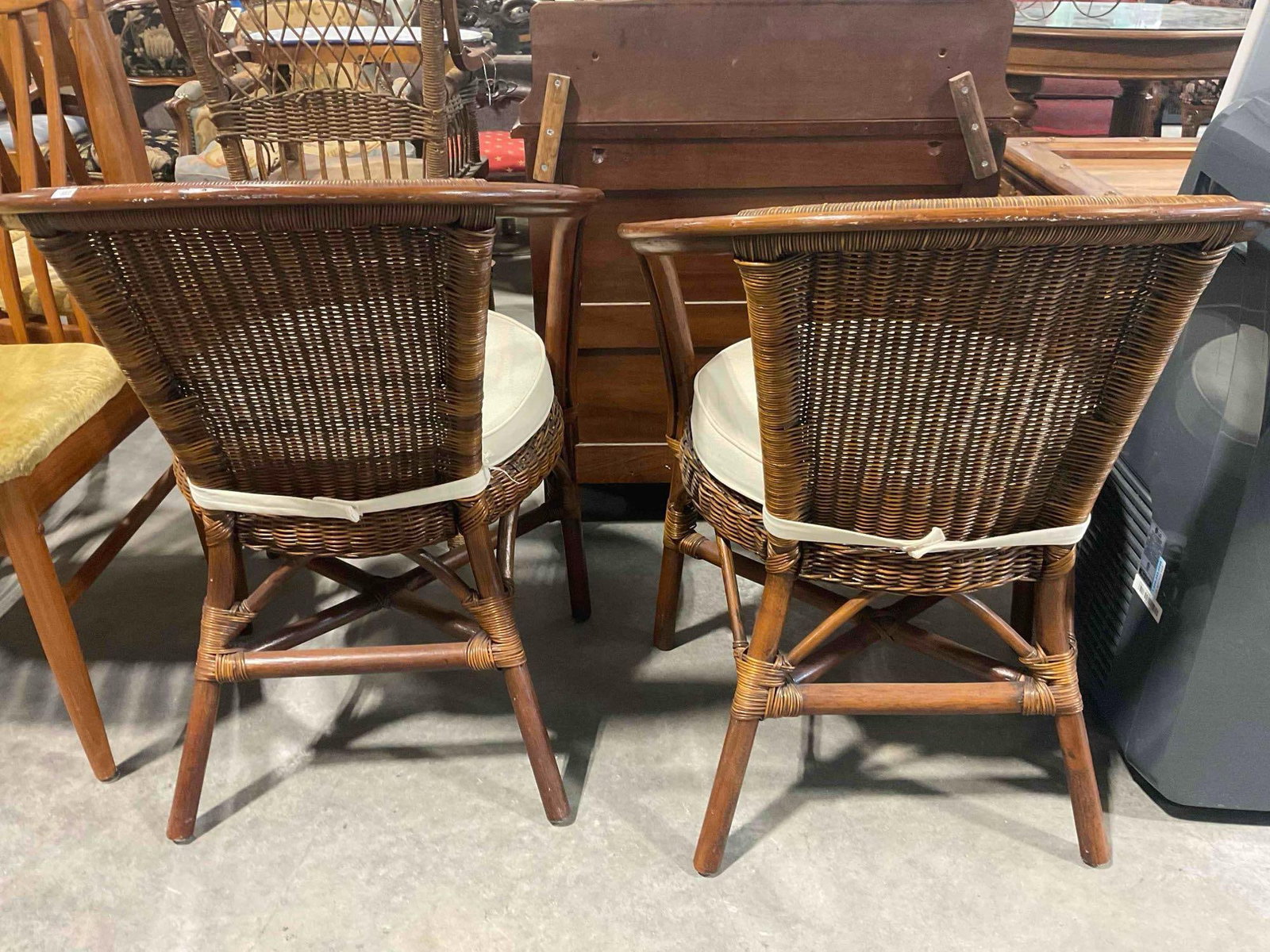 Pair of Modern Brown Wicker & Wood Chairs w/ Cream Cushions. Excellent Condition. See pics. - 6