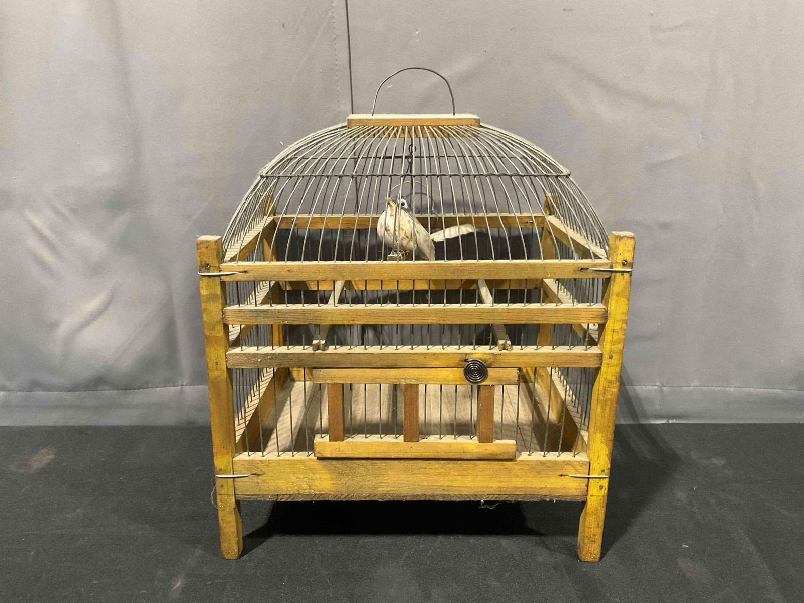 Vintage Wood & Metal Wire Bird Cage. Very Good Condition. See pics. (1 of 5)