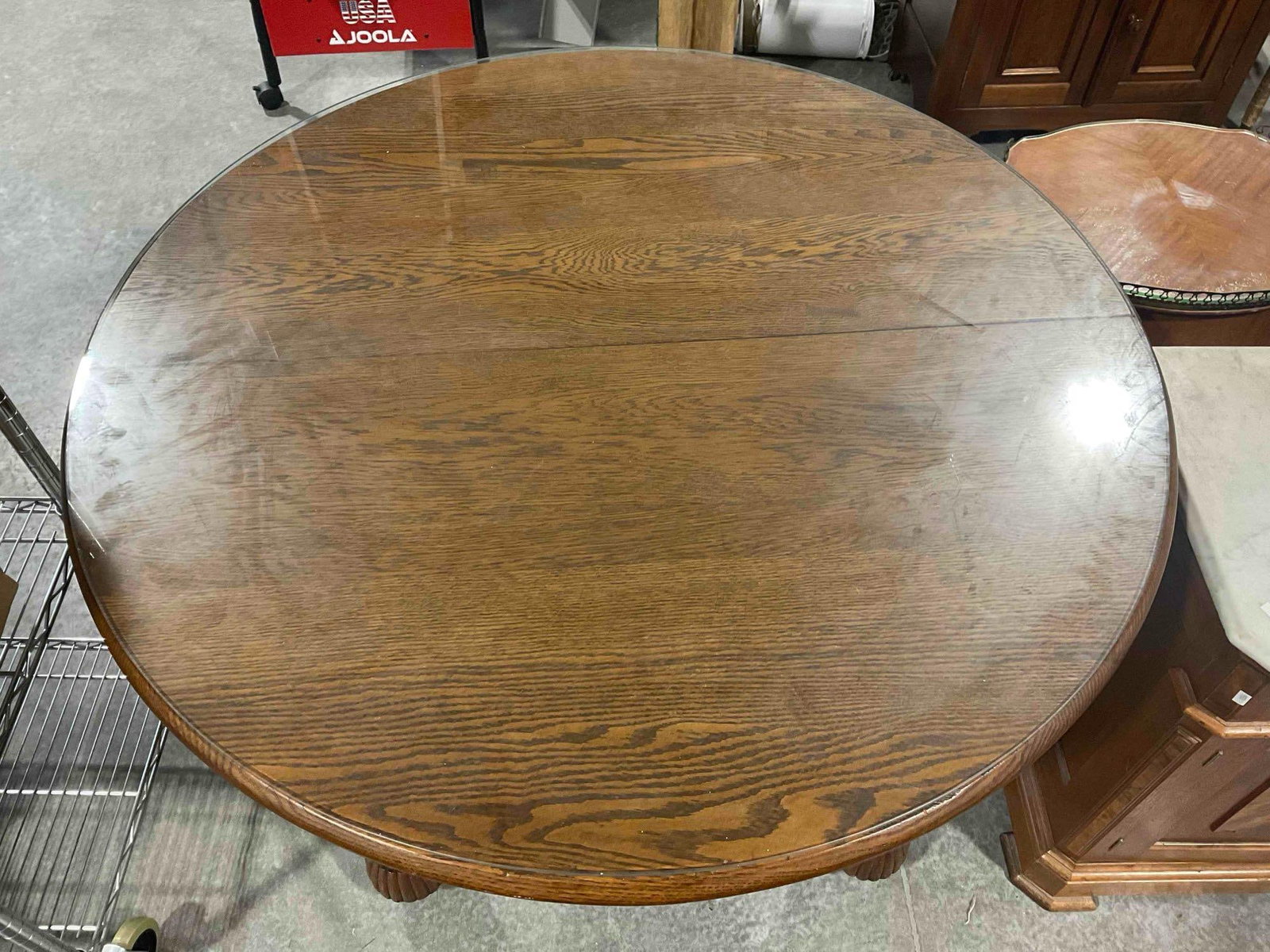Handsome Vintage Round Oak Wood Kitchen Table w/ Castors & Glass Top. Excellent Condition. - 4