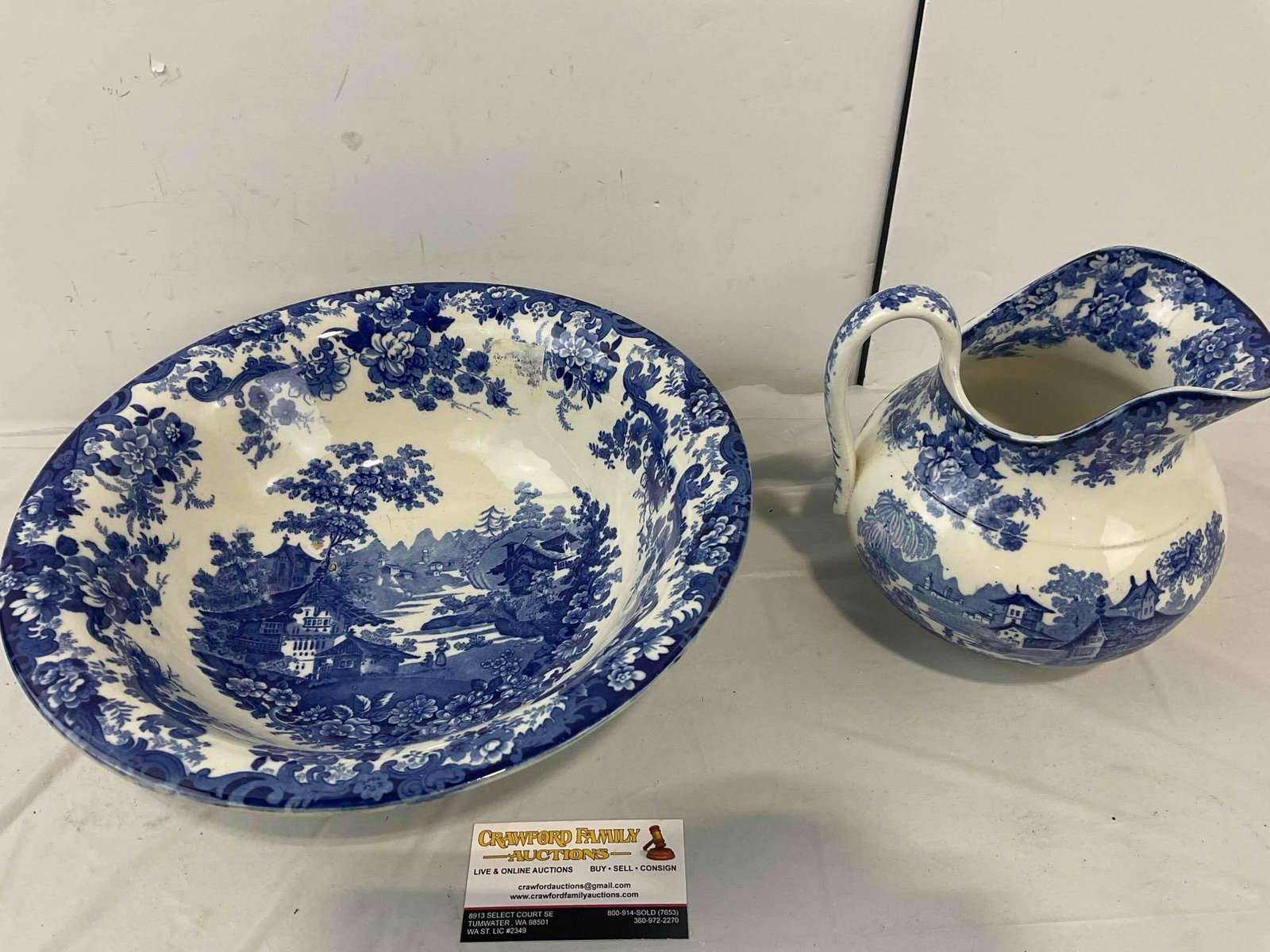 Vintage Mintons Blue & White Ceramic Bowl & Pitcher in Genevese Pattern. Very Good Condition. - 4