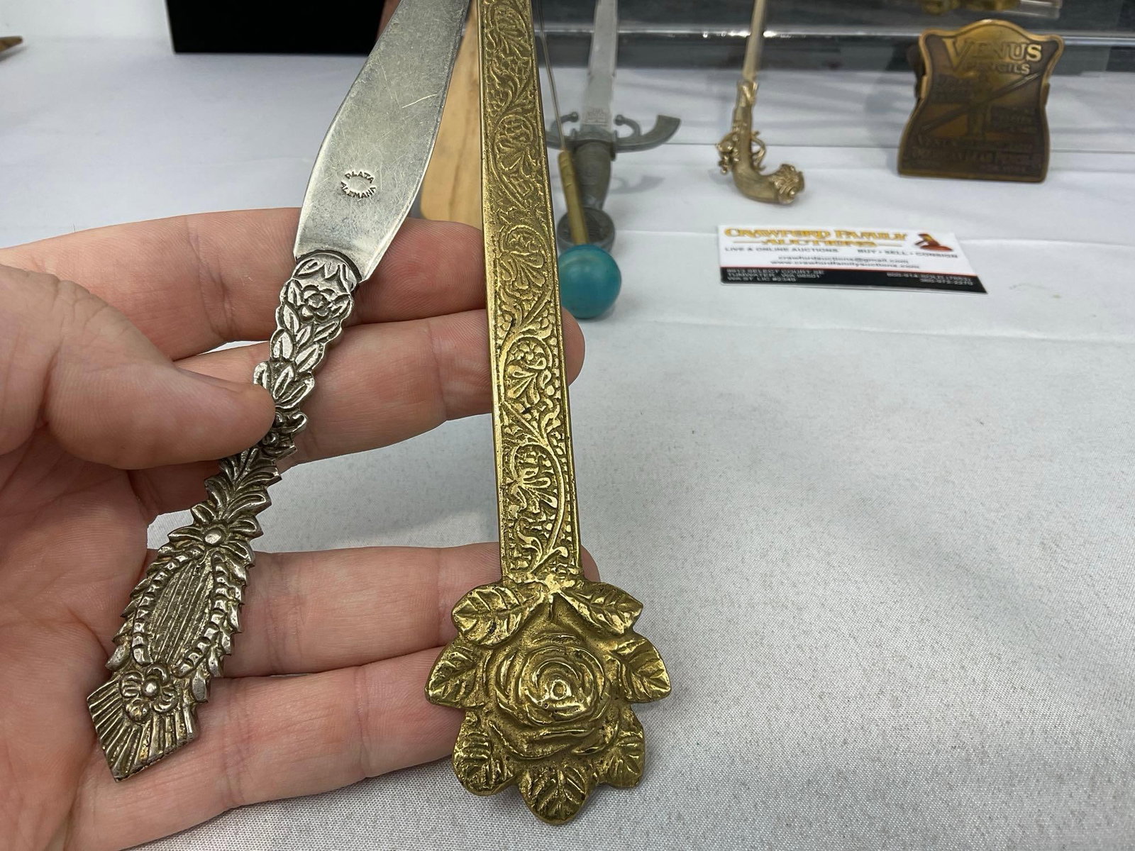 Asst of 12 Letter Openers, Venus Pencils Clip & Shoe Horn, Cast Metal, Patent Attorney Ad & more - 8