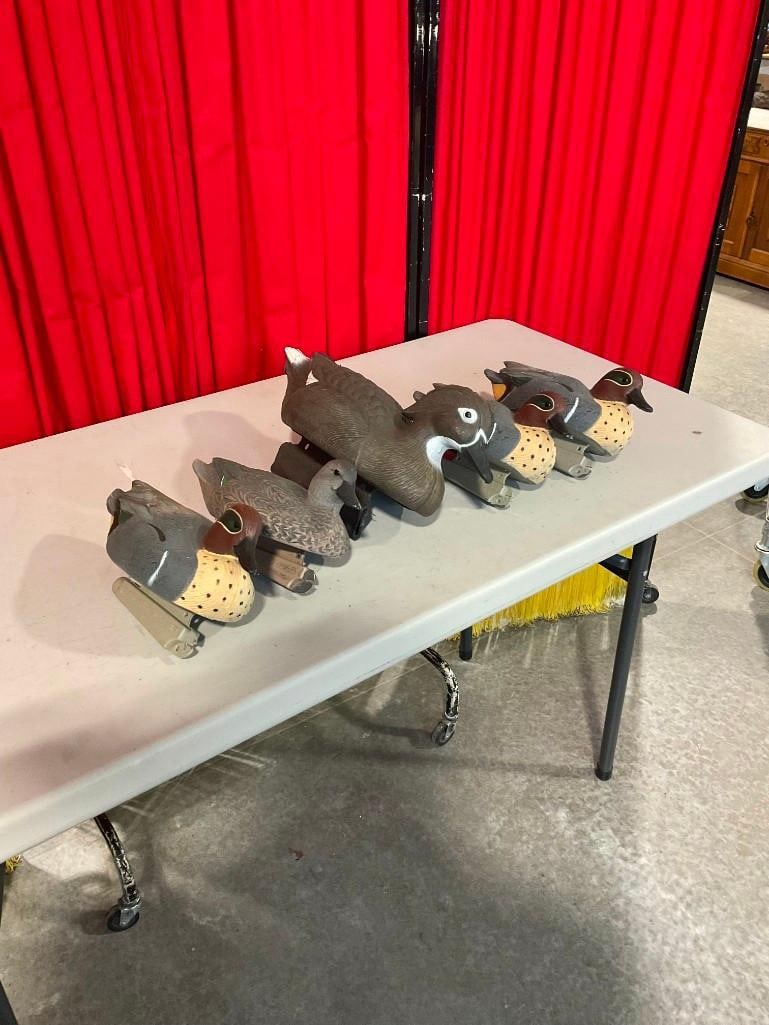 5x Duck Decoy Floats 4x Smaller and 1x Larger. Inc Greenhead Gear & Flambeau Brand - 2