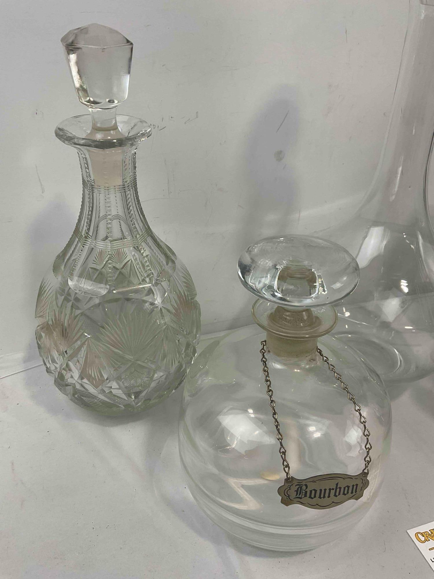 5 pcs Vintage Glass Decanters w/ Stoppers, incl. 1x Cut Crystal, 2x Smoked Gray. See pics. - 4