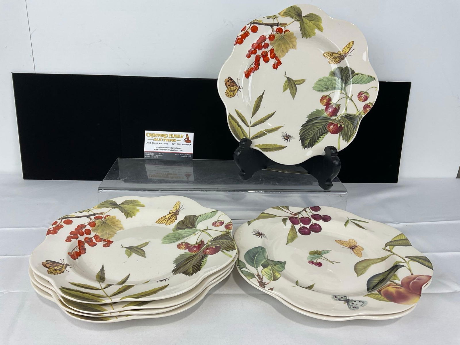 Vintage Spode Porcelain Plates, Fruit Haven Pattern, 5 w/Strawberries & 2 w/Cherries: Appears to be in good shape. The piece measures approx 4h x 10w x 10d inches. See pics. E-5440 