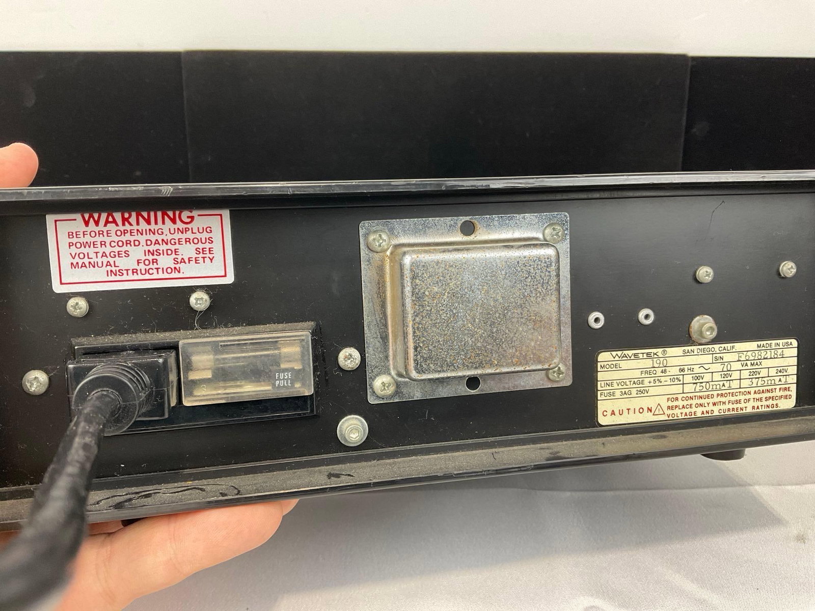 Vintage Wavetek Model 190 20MHz Function Generator, tested & powers on, 5h x 12w x 11d inches - 3