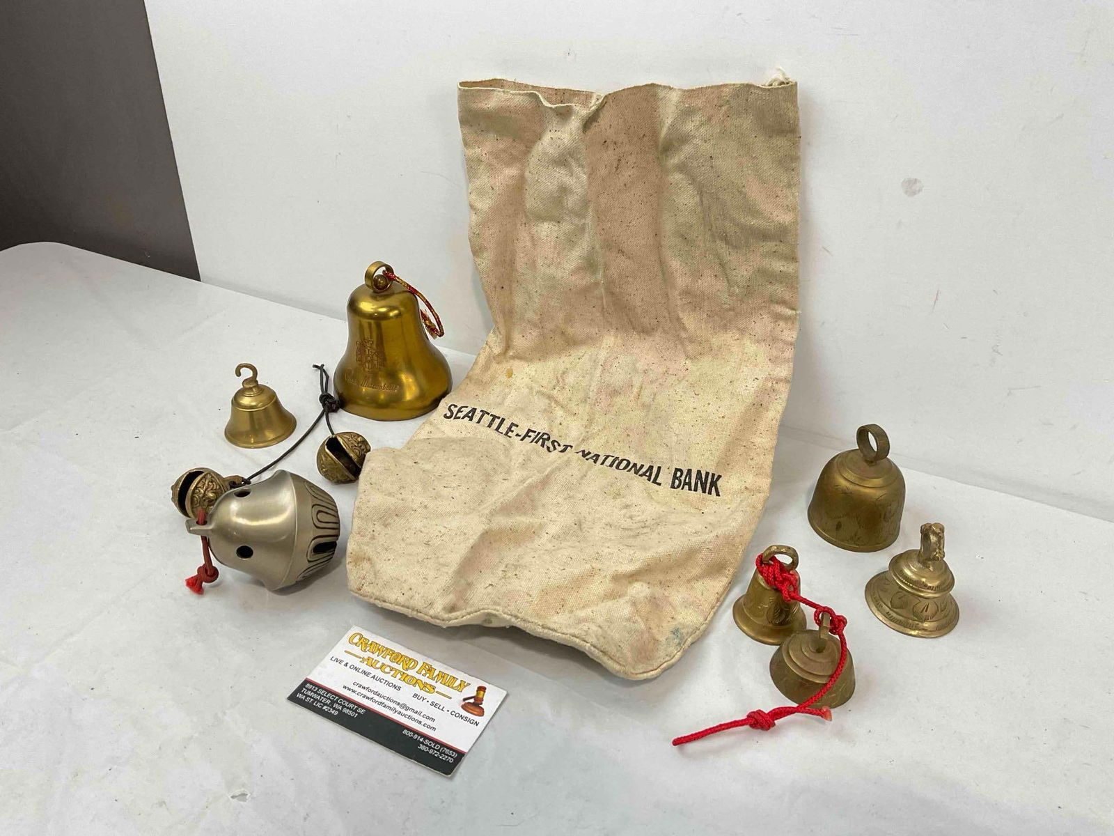 8 pcs Vintage Collectibles, incl. 7x Metal Bells & 1x Canvas Bag. Good Condition. See pics. - 2