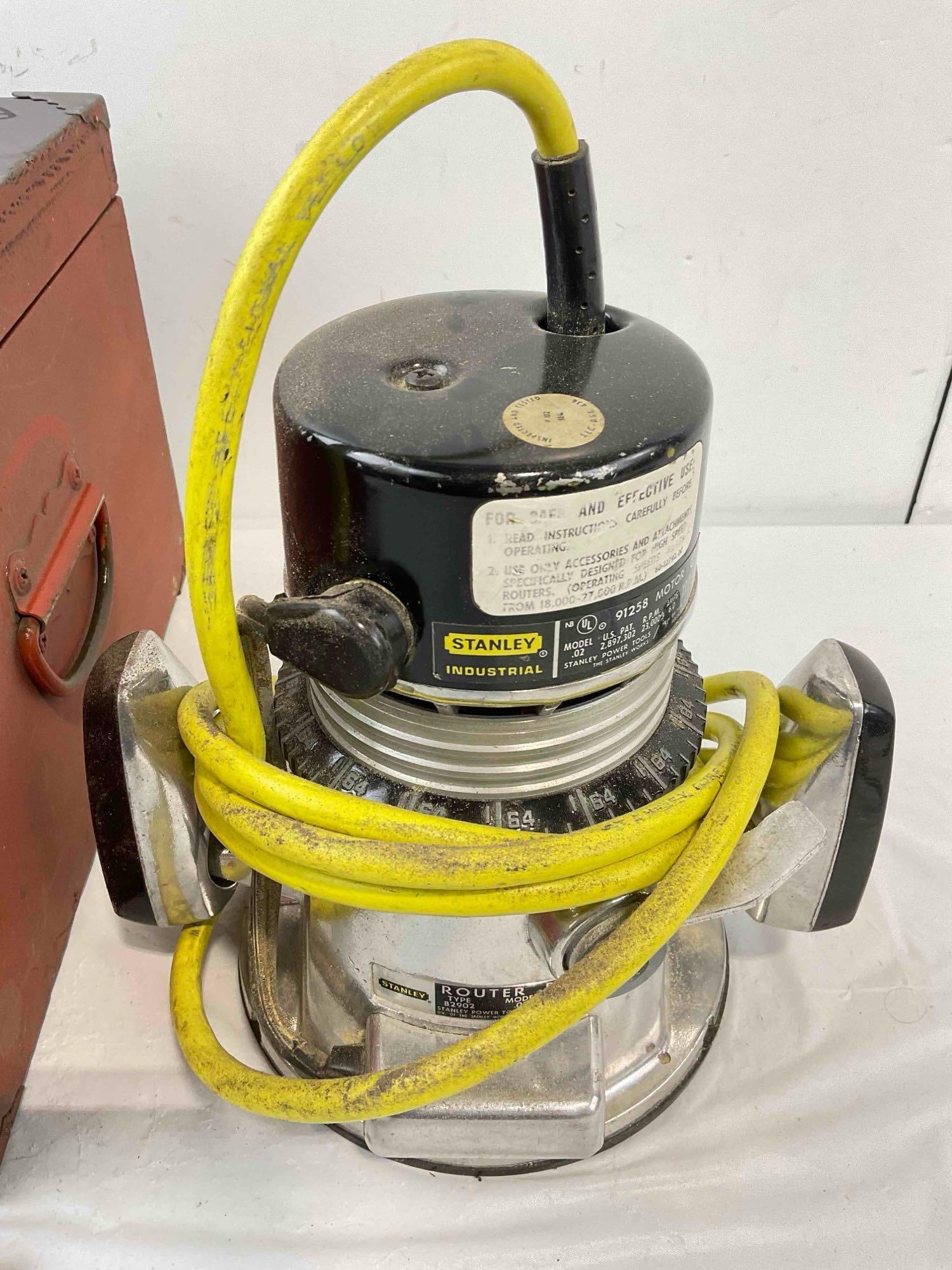 Vintage Stanley Router Model 03 w/ Wood Box & Accessories, incl. Router Guide. Tested, Works. - 2