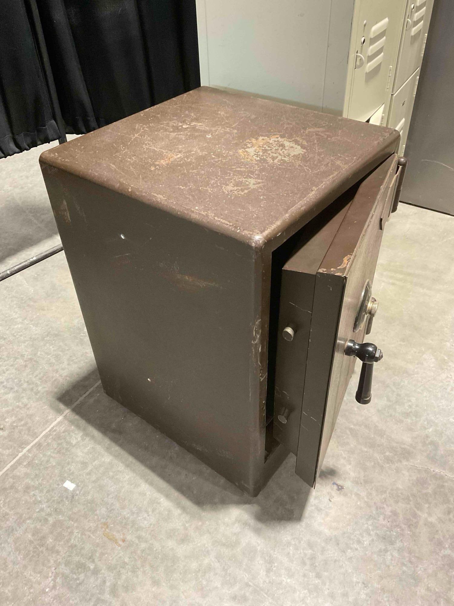 Vintage Herring-Hall Marvin Safe Co. Combination Floor Safe. No Code, Cannot Be Locked, As Is. - 2